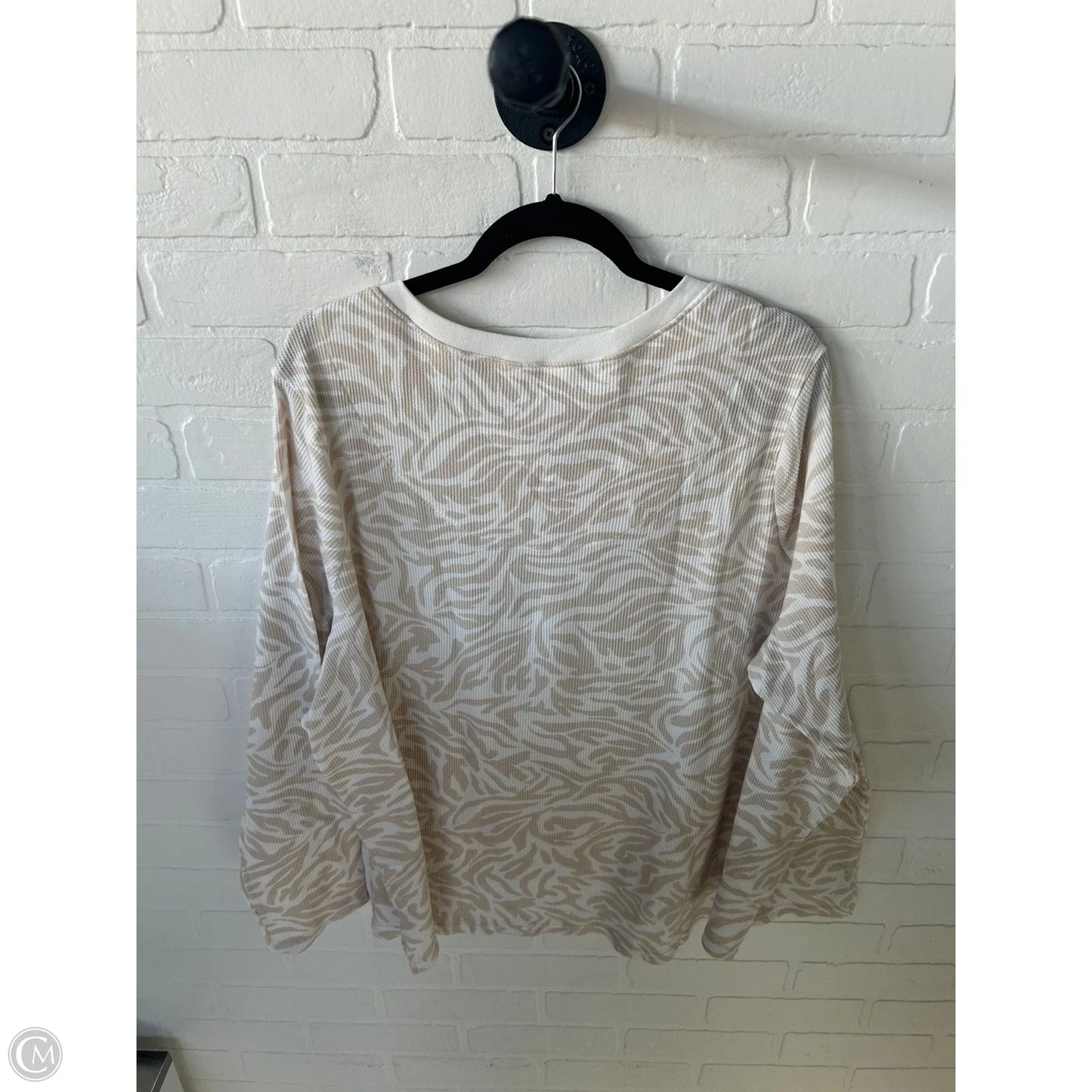 Top Long Sleeve By Terra & Sky In Tan & White, Size: 3x