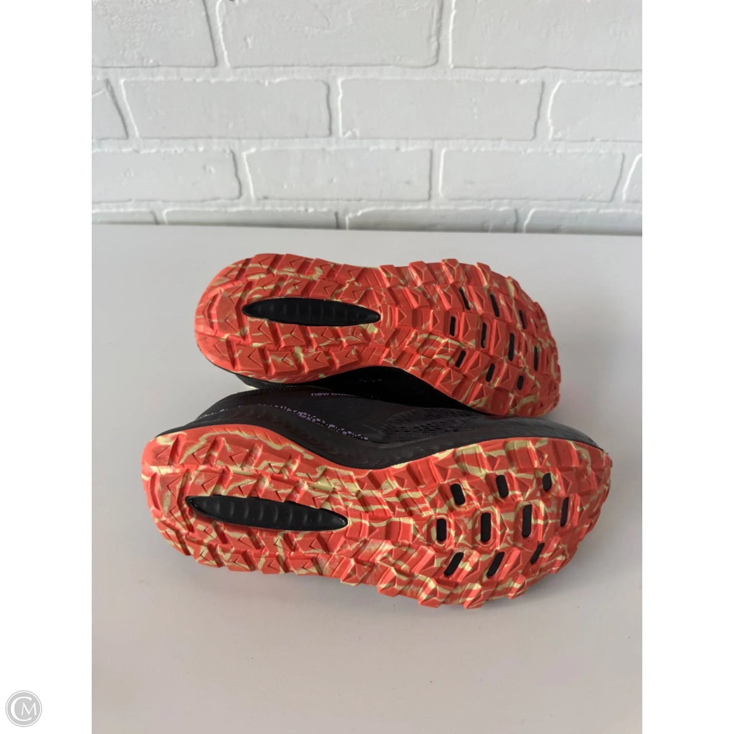 Shoes Athletic By New Balance In Black & Yellow, Size: 8