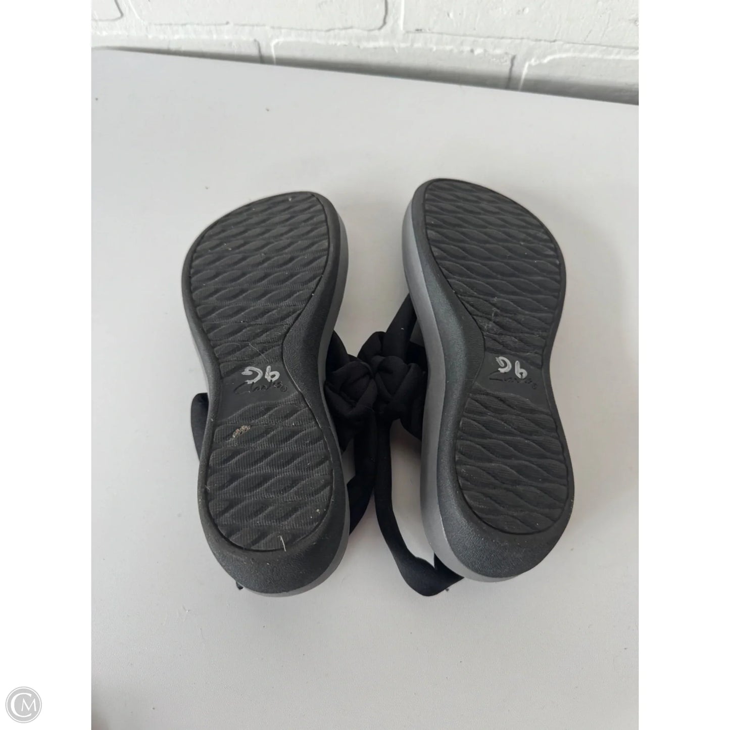 Sandals Flats By Clarks In Black, Size: 7