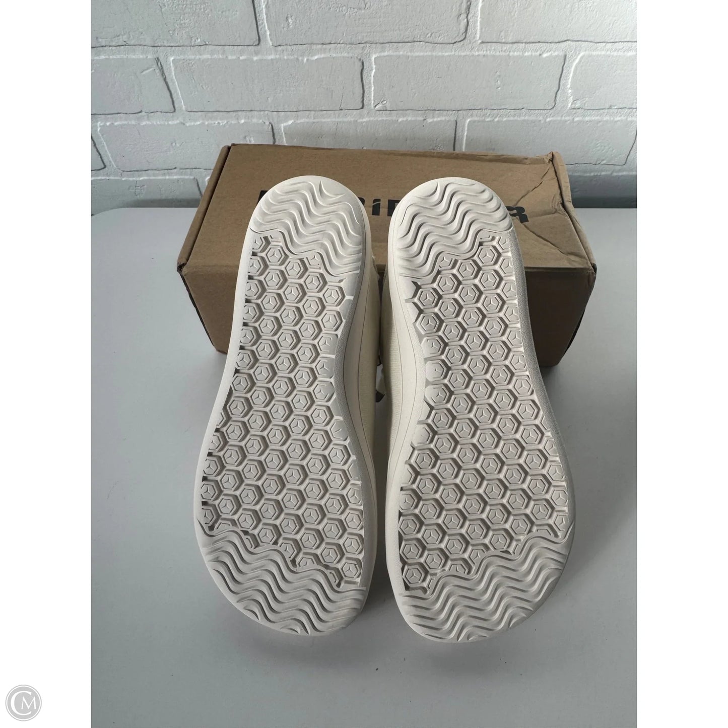 Shoes Sneakers By Cme In Grey & White, Size: 8.5