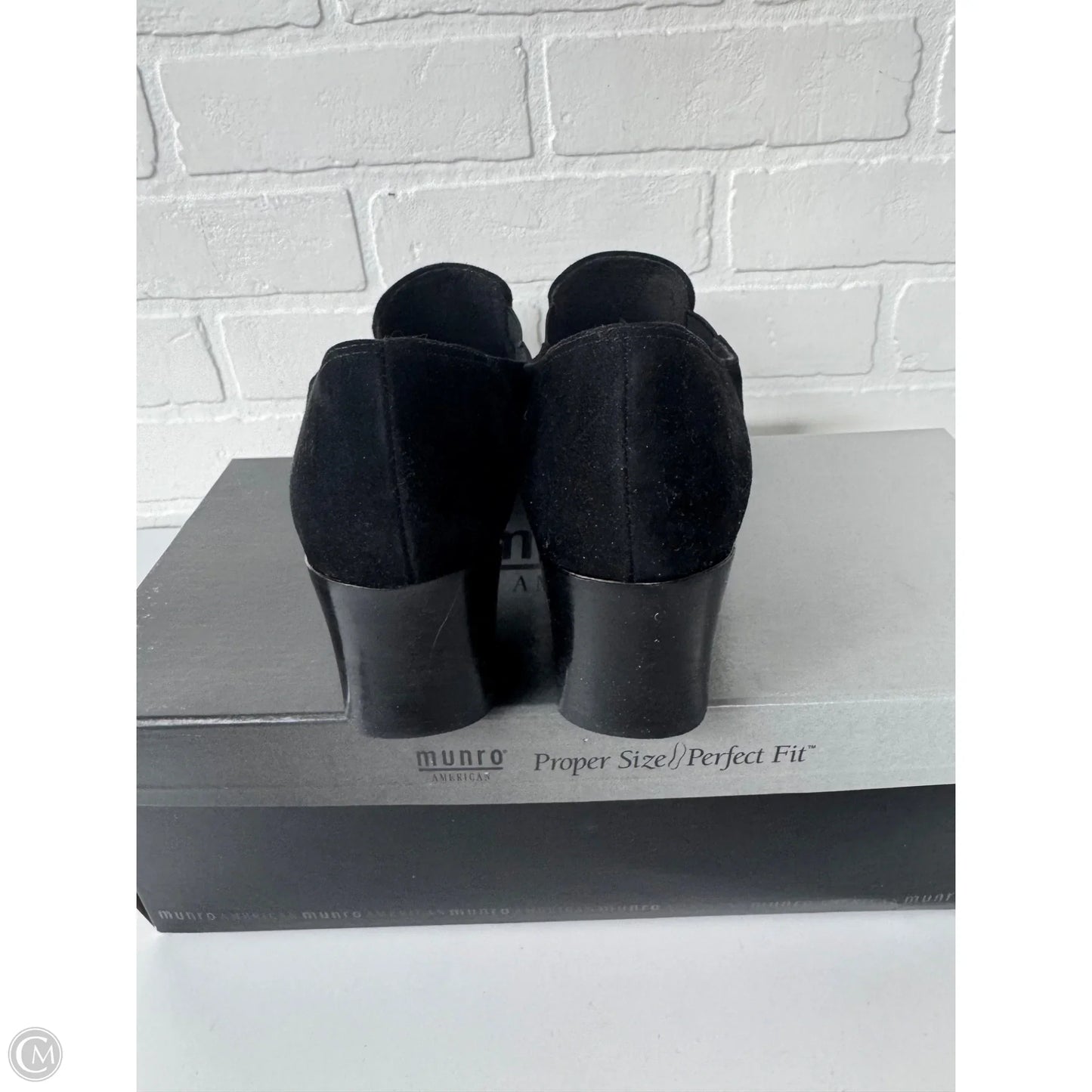 Boots Ankle Heels By Munro In Black, Size: 8