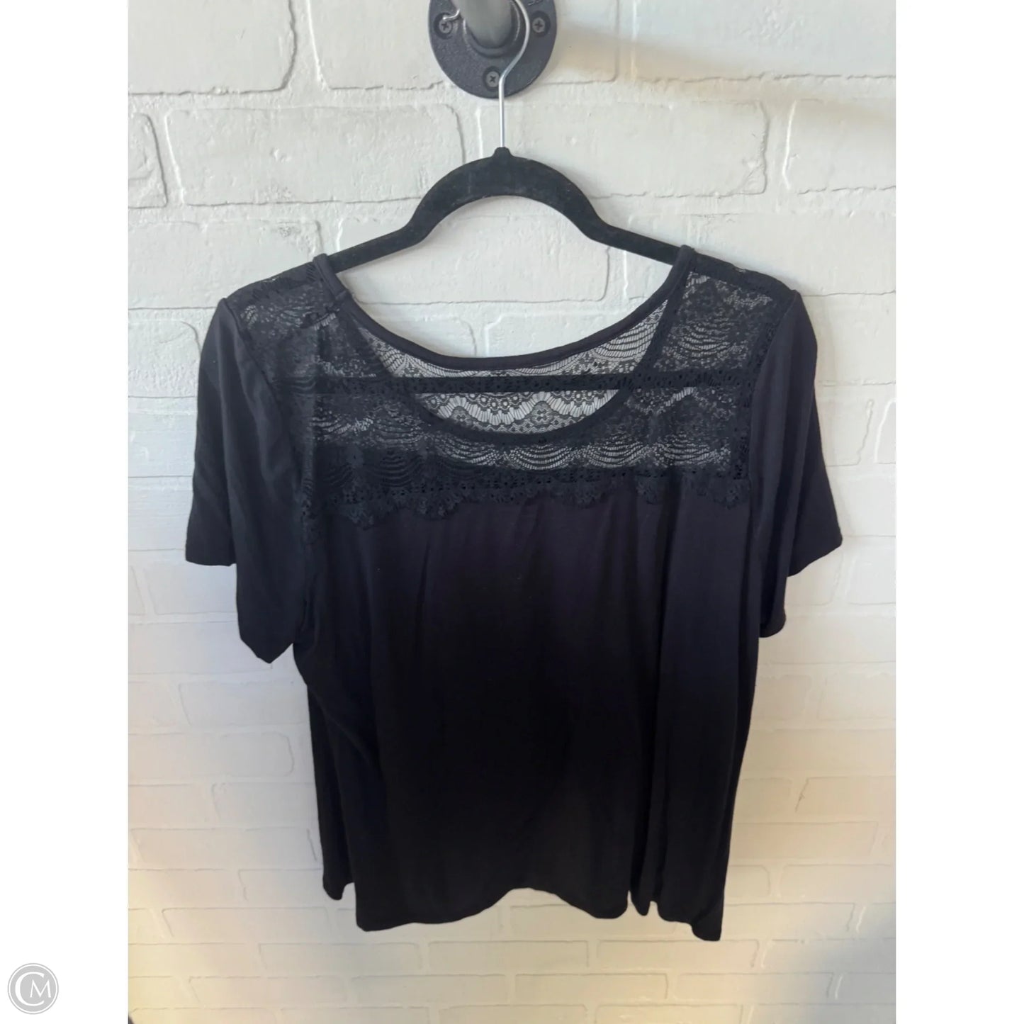 Top Short Sleeve By Lane Bryant In Black, Size: 1x