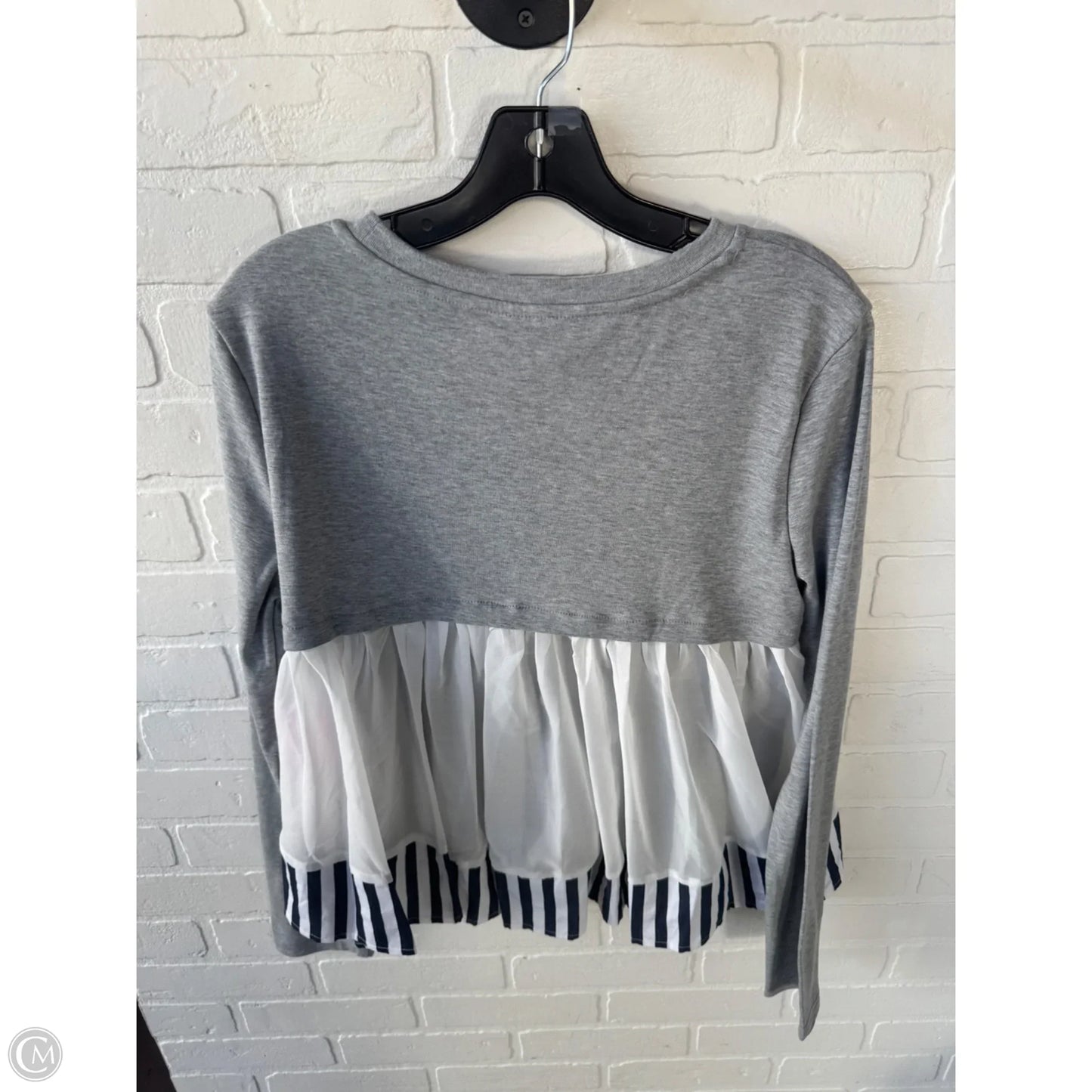 Top Long Sleeve By Cme In Grey & White, Size: L