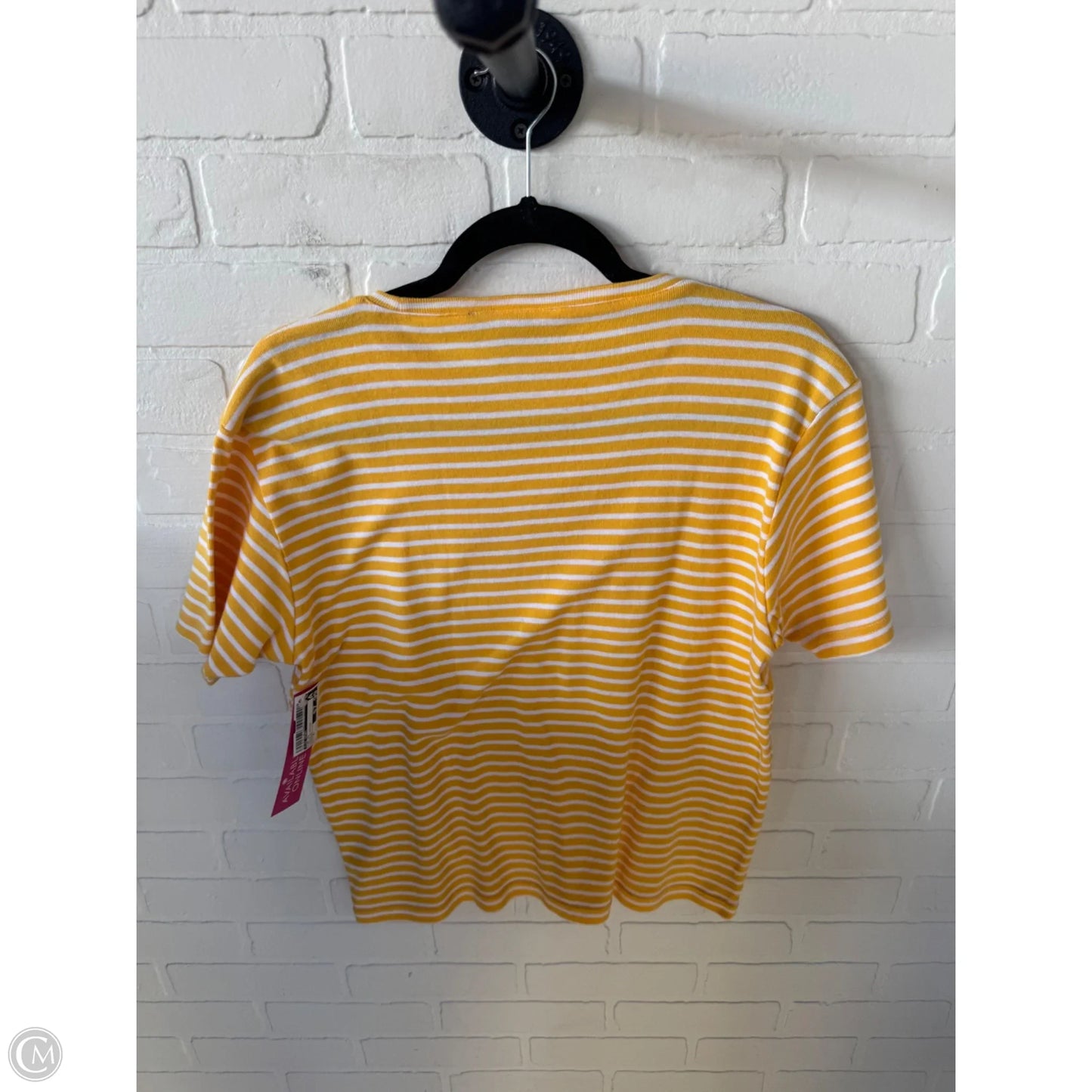 Top Short Sleeve By Liz Sport In White & Yellow, Size: Xl