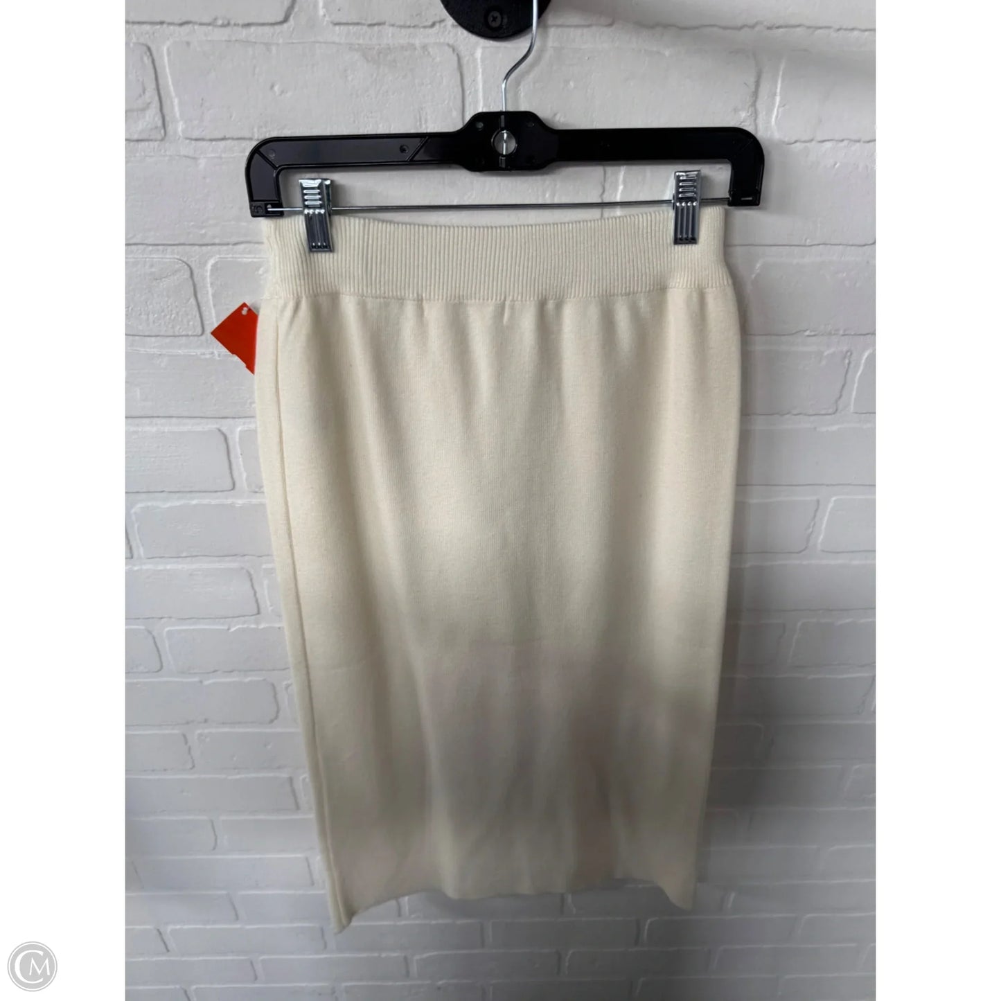 Skirt Midi By Clothes Mentor In Cream, Size: 8