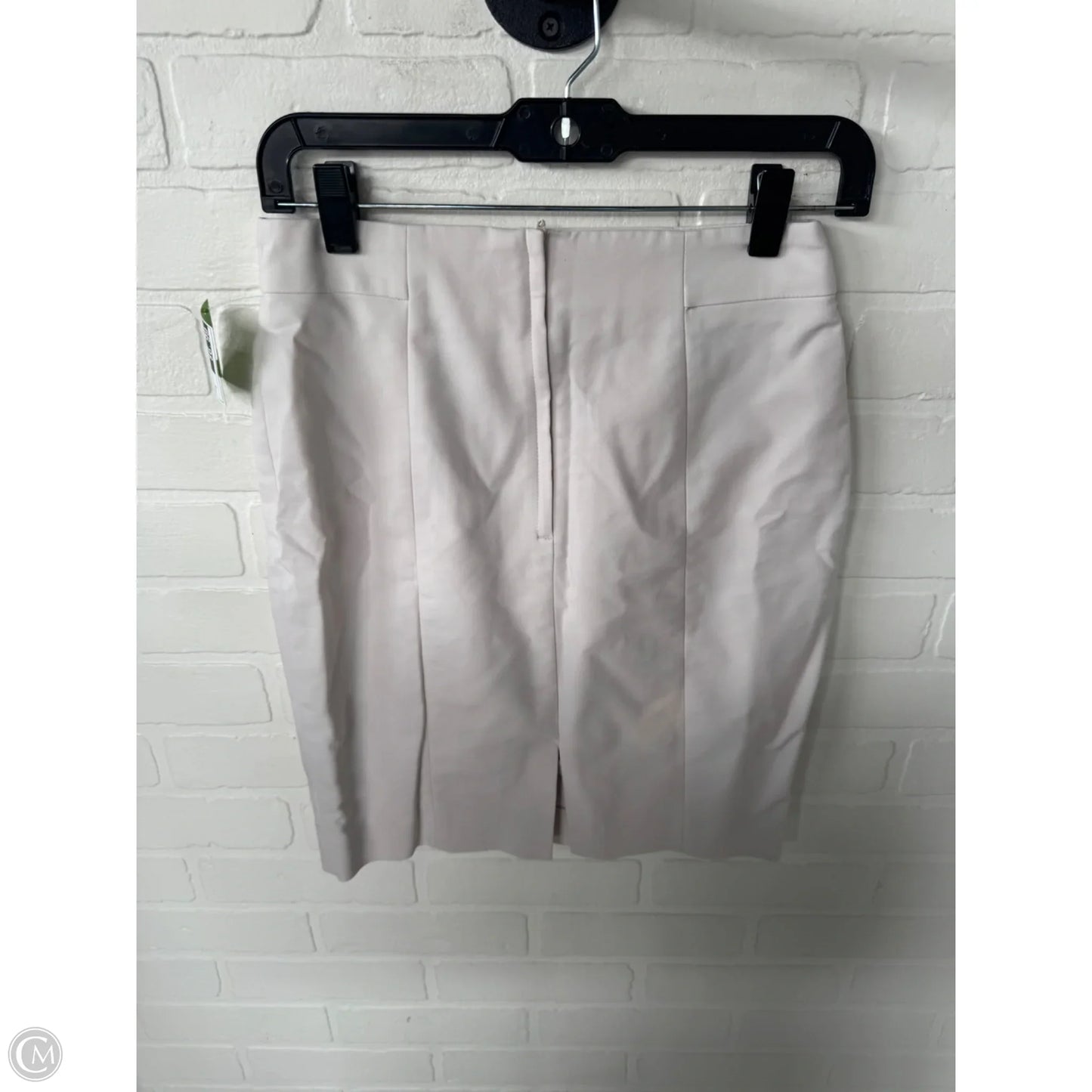 Skirt Mini & Short By H&m In Cream, Size: 6
