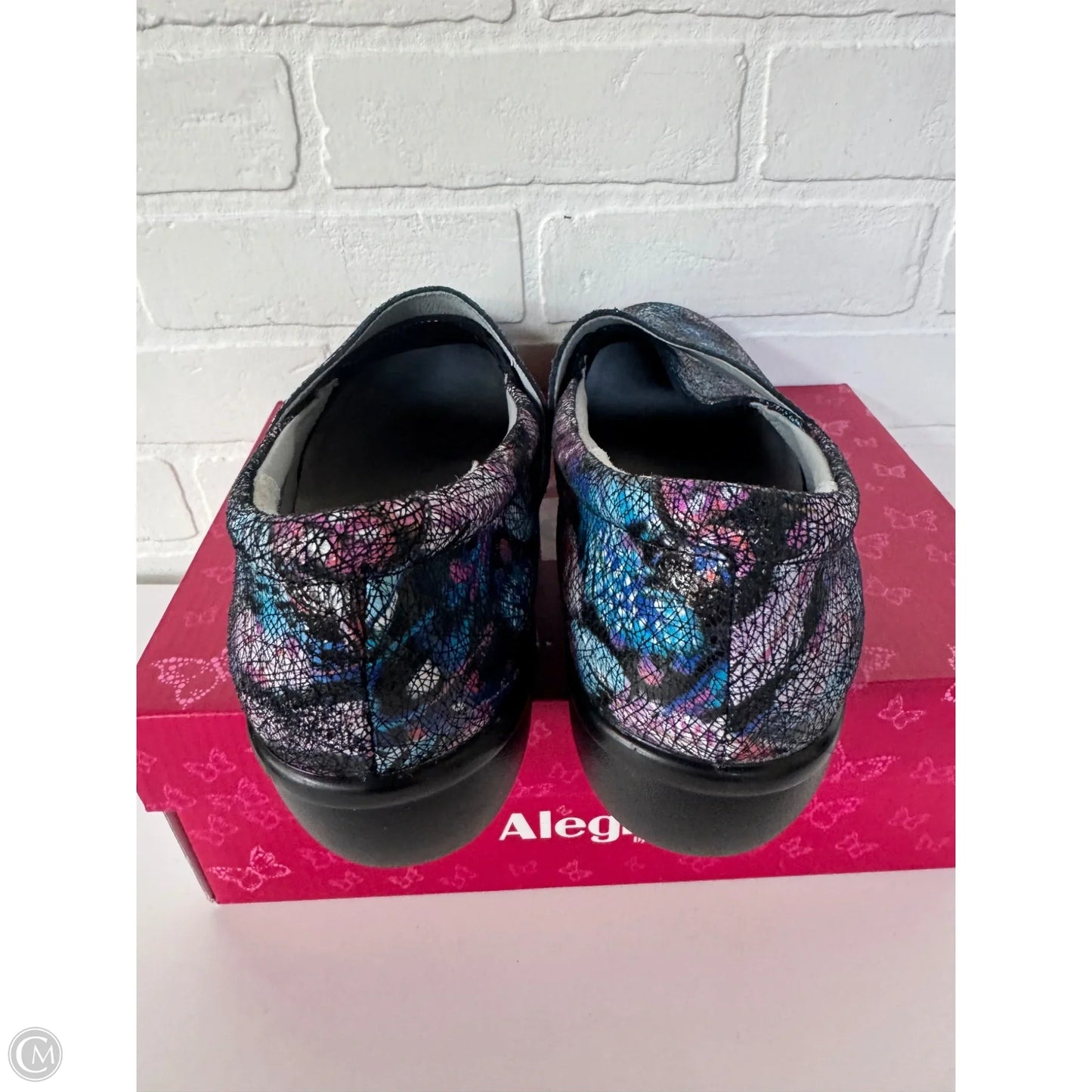 Shoes Flats By Alegria In Black & Blue, Size: 10.5