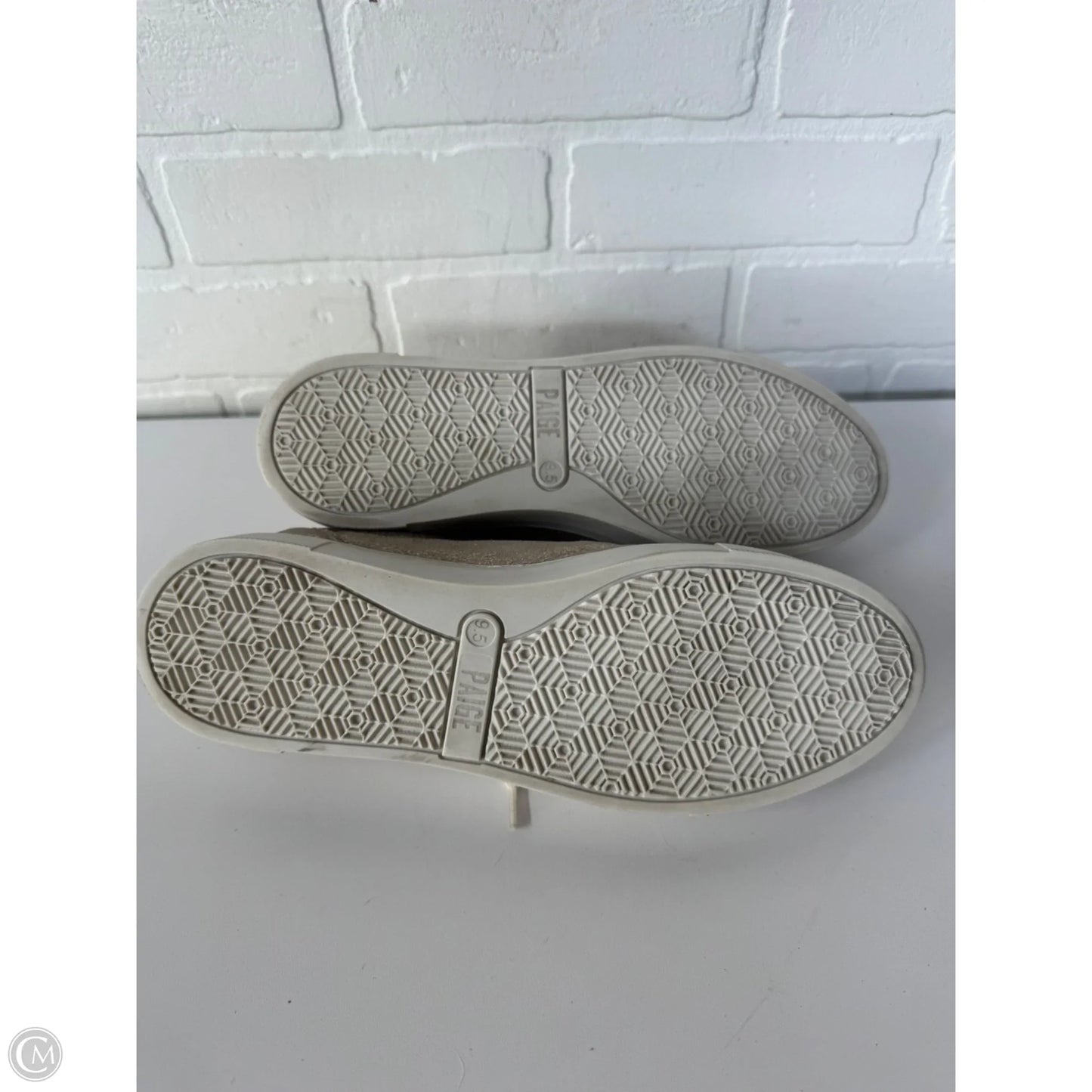 Shoes Sneakers By Paige In Gold, Size: 9.5