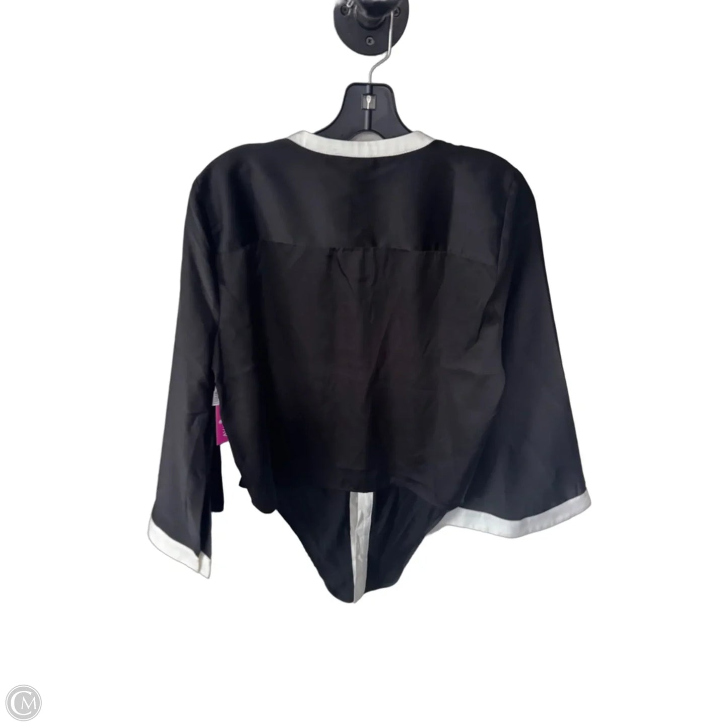 Blouse Long Sleeve By Vince Camuto In Black & White, Size: M