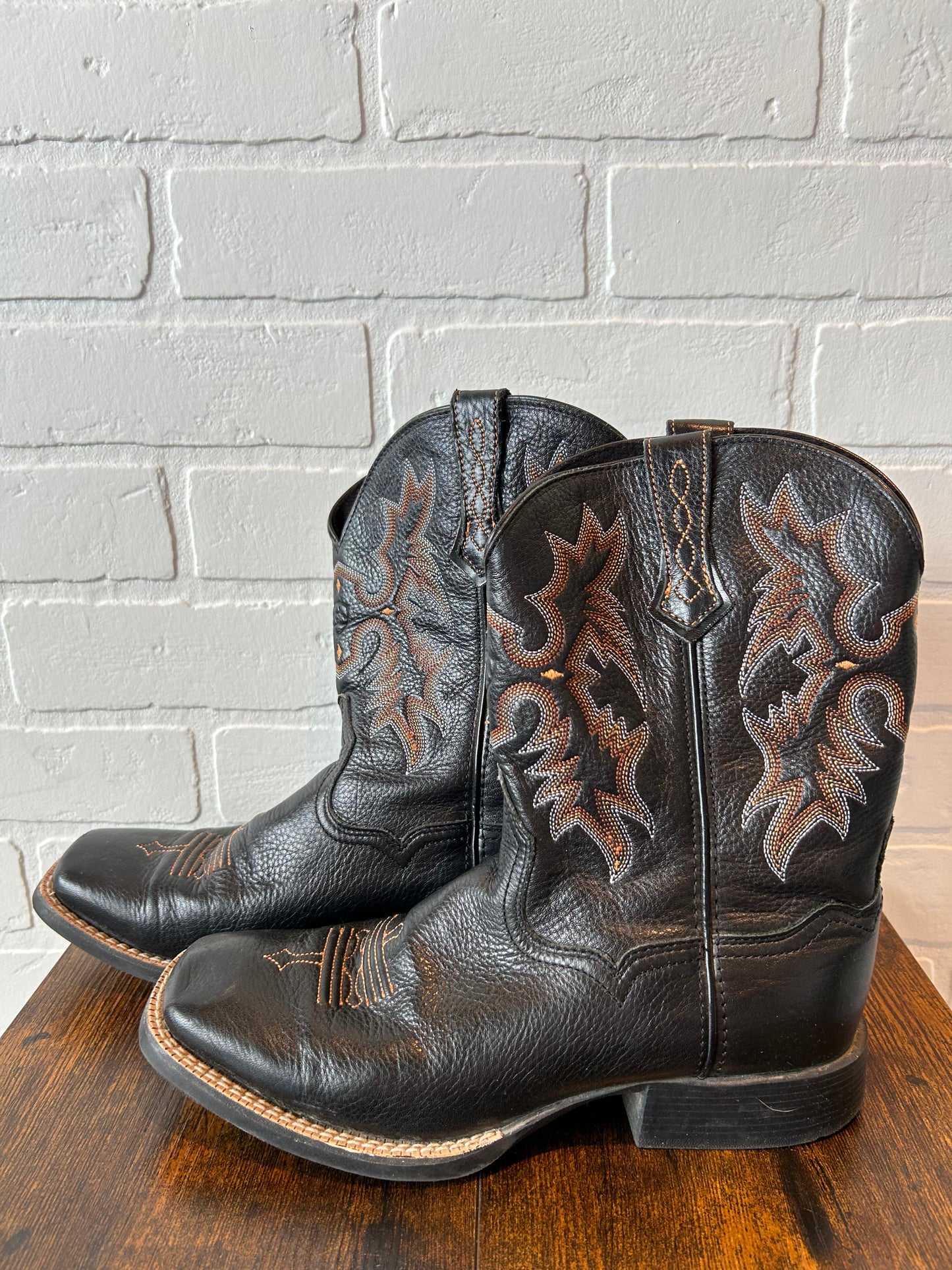 Boots Western By Ariat  Size: 5.5