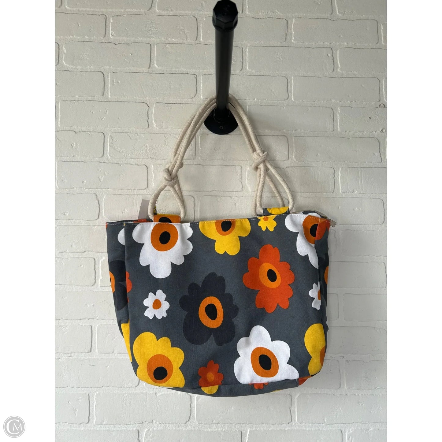 Tote By Clothes Mentor, Size: Medium