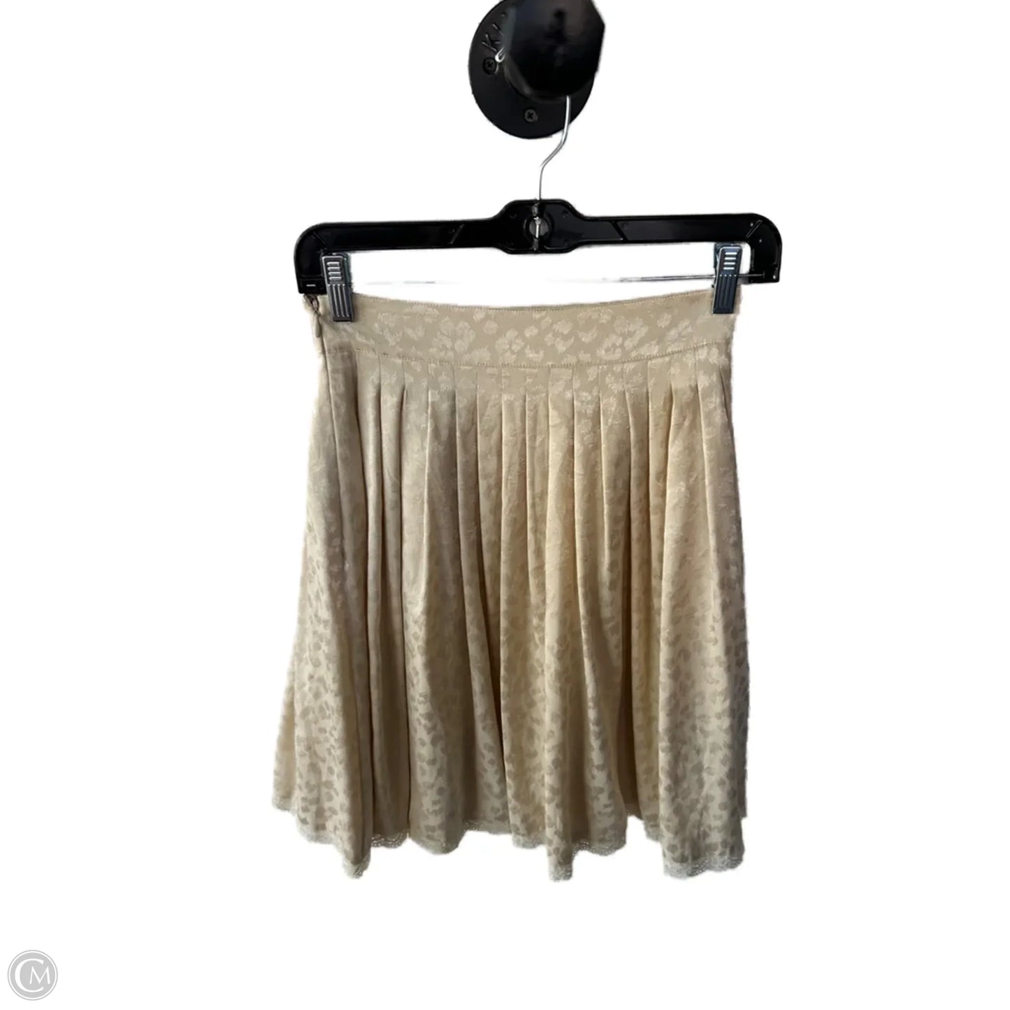 Skirt Mini & Short By Clothes Mentor In Tan, Size: 0p