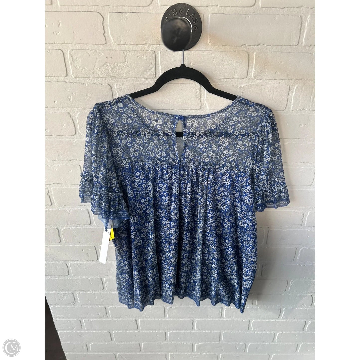 Top Short Sleeve By Max Studio In Blue & White, Size: 1x