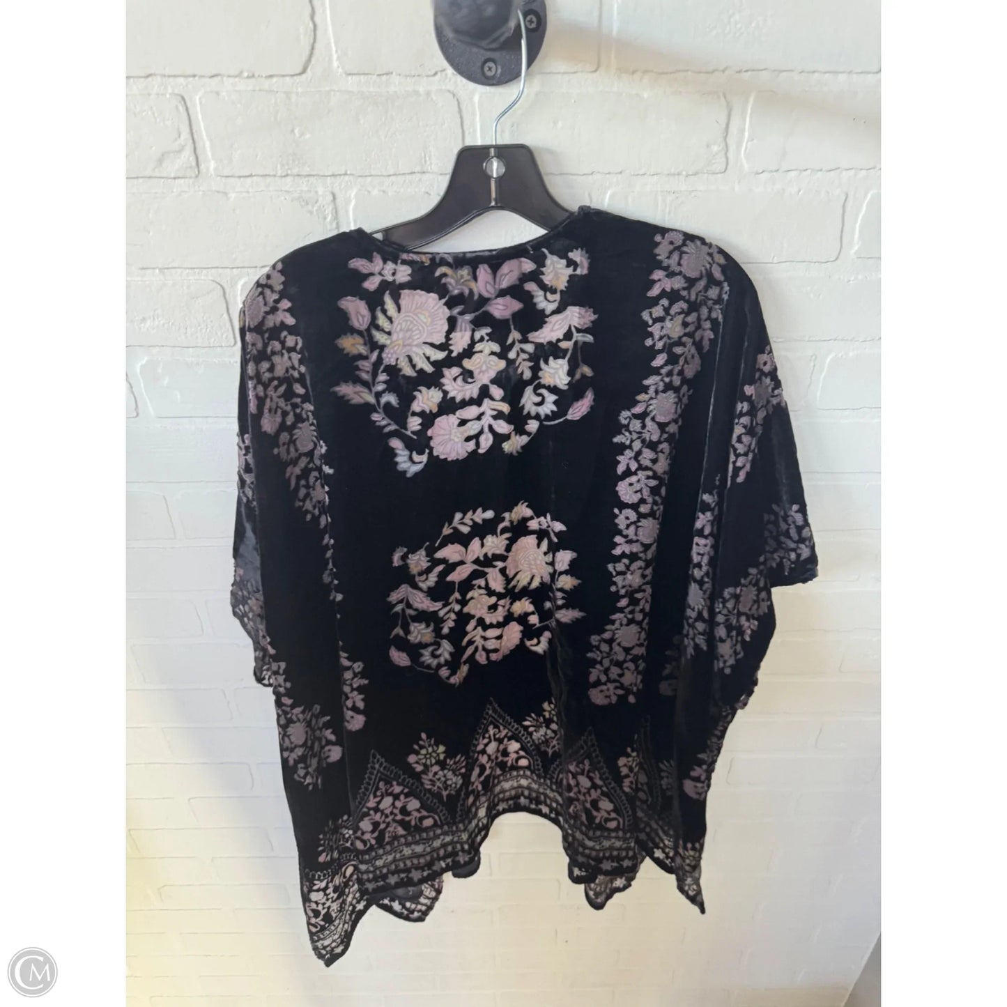 Kimono By Good Hart In Black & Grey, Size: M