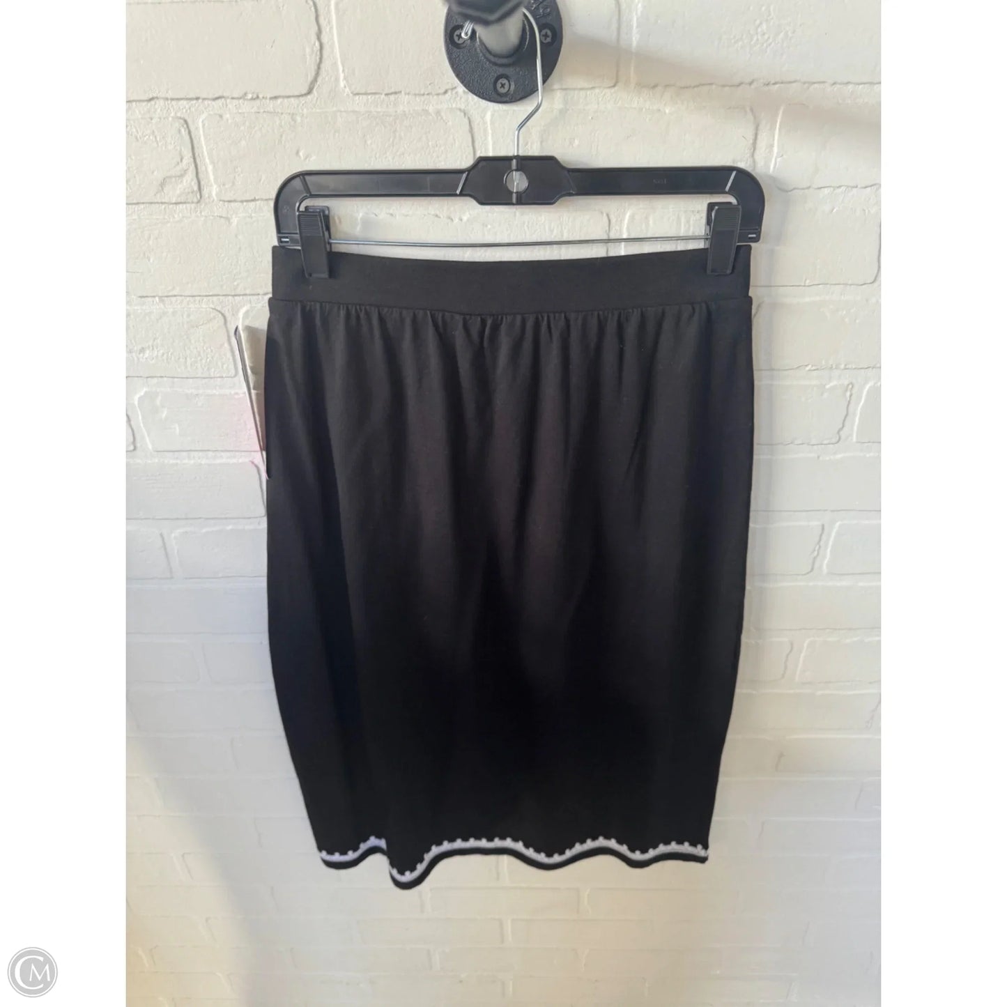 Skirt Midi By Chicos In Black & White, Size: 4