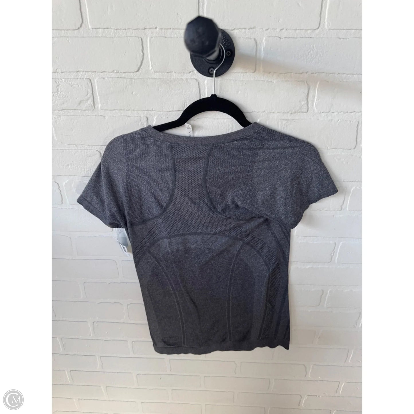Athletic Top Short Sleeve By Athleta In Grey, Size: S