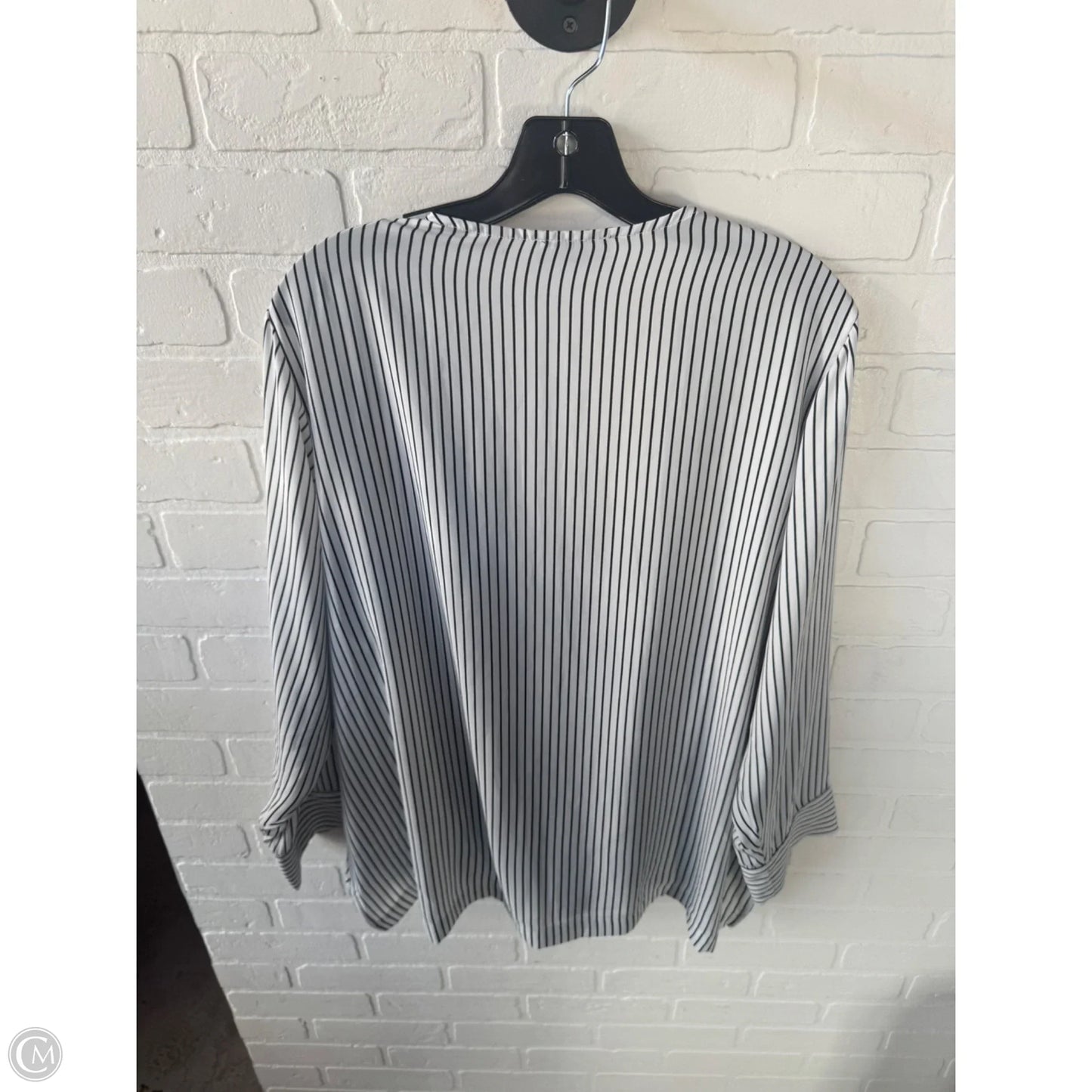 Top Long Sleeve By T Tahari In Black & White, Size: 1x
