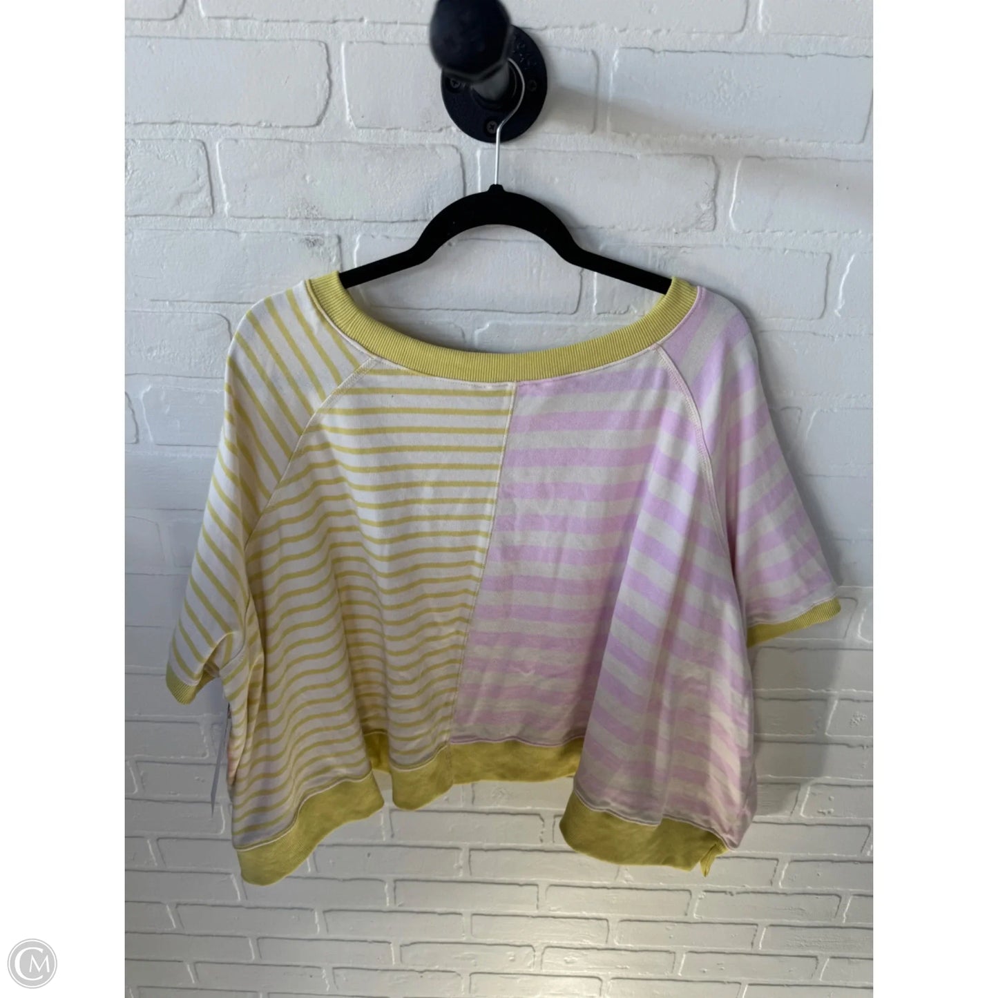 Sweatshirt Crewneck By Peach Love Cream California In Pink & Yellow, Size: L