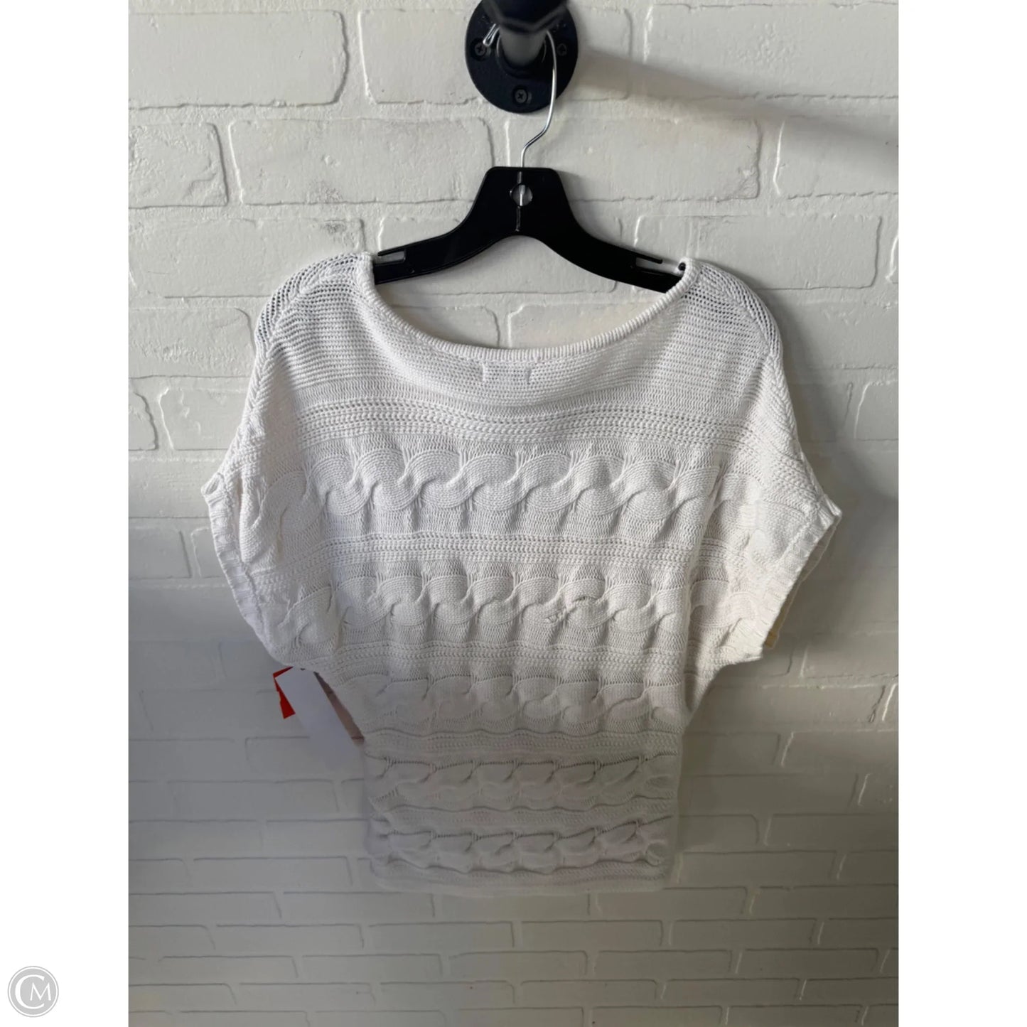 Sweater Short Sleeve By Express In Cream, Size: S