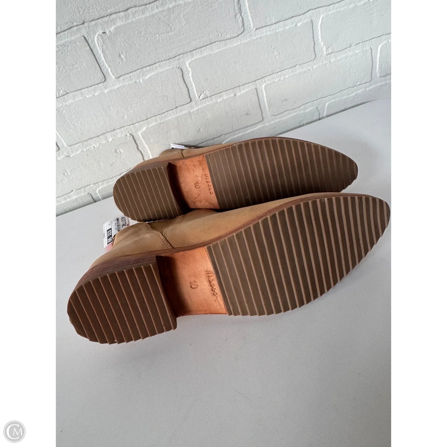 Boots Ankle Flats By Clothes Mentor In Tan, Size: 10