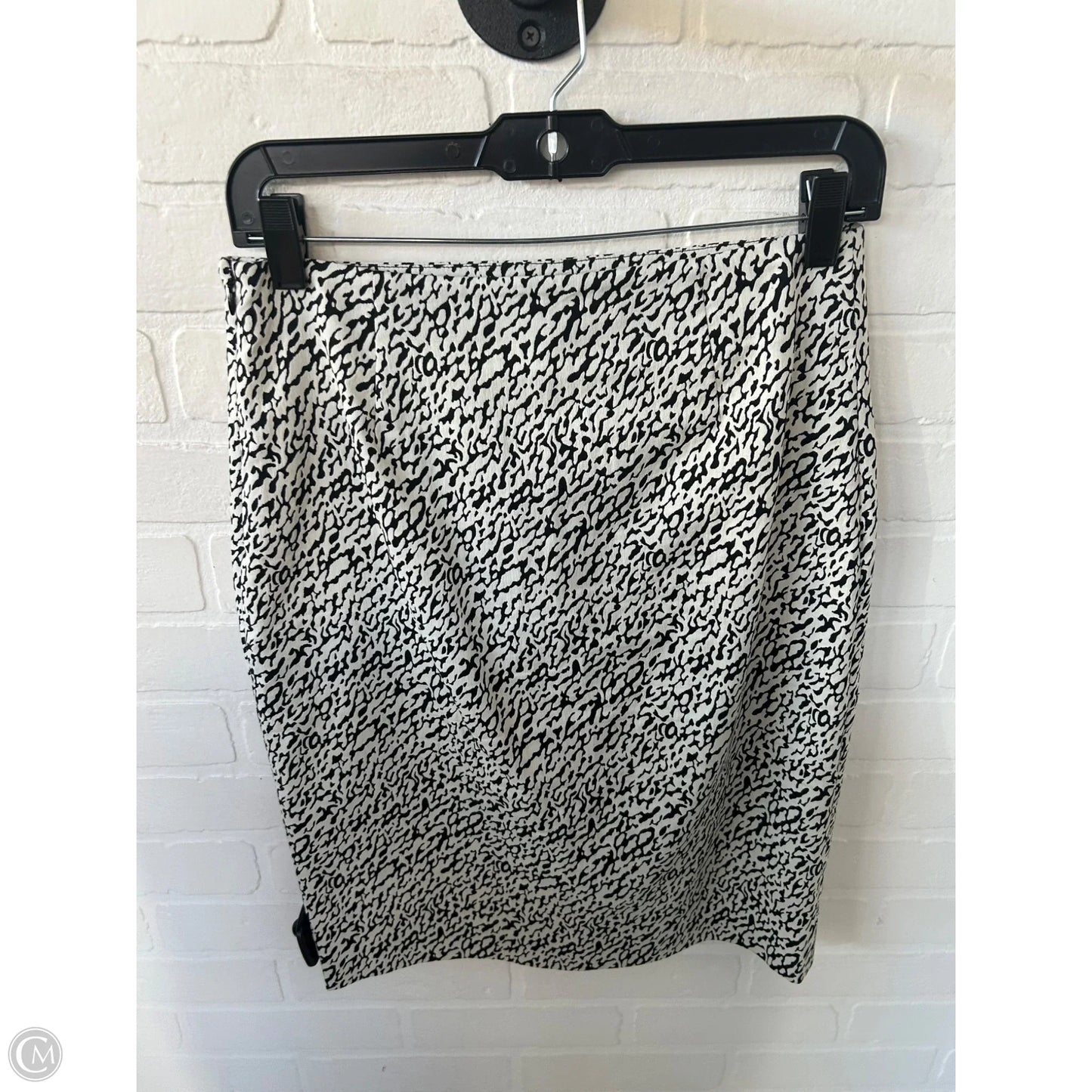 Skirt Designer By Diane Von Furstenberg In Black & White, Size: 6