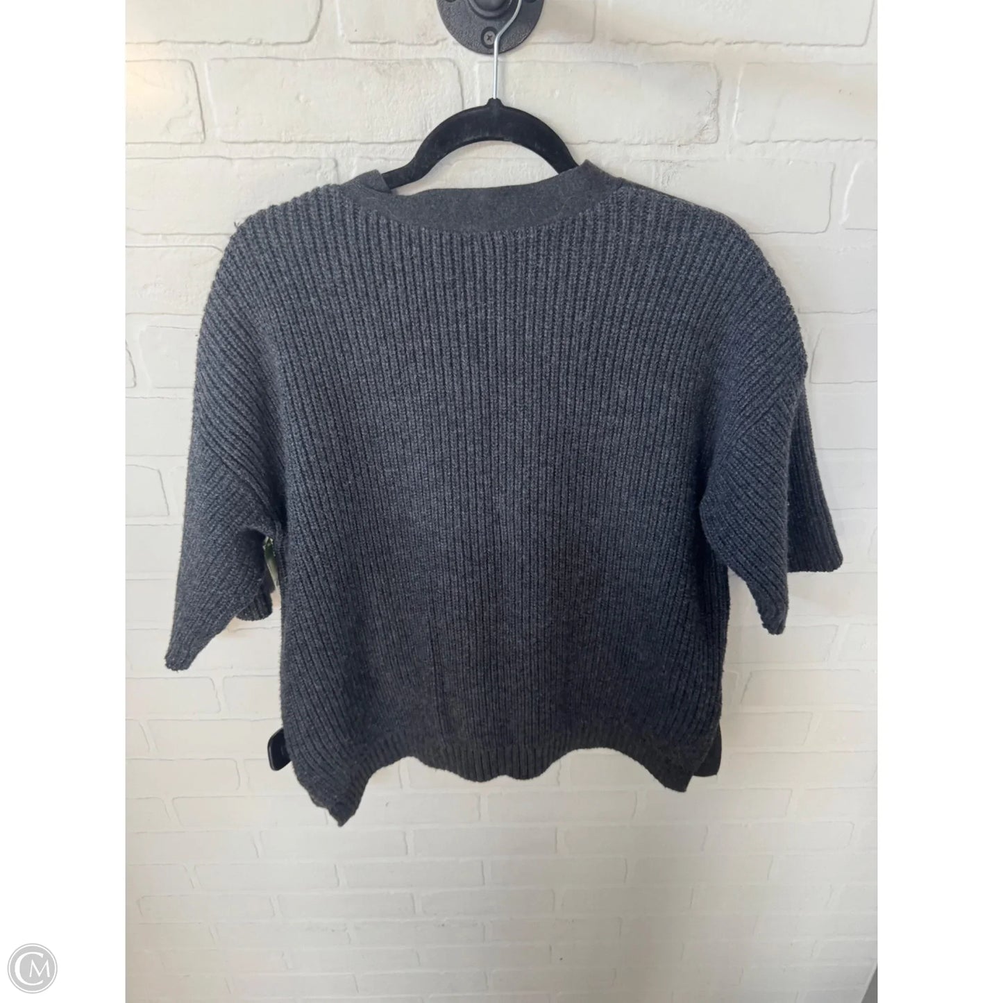 Sweater Short Sleeve By Cabi In Grey, Size: M