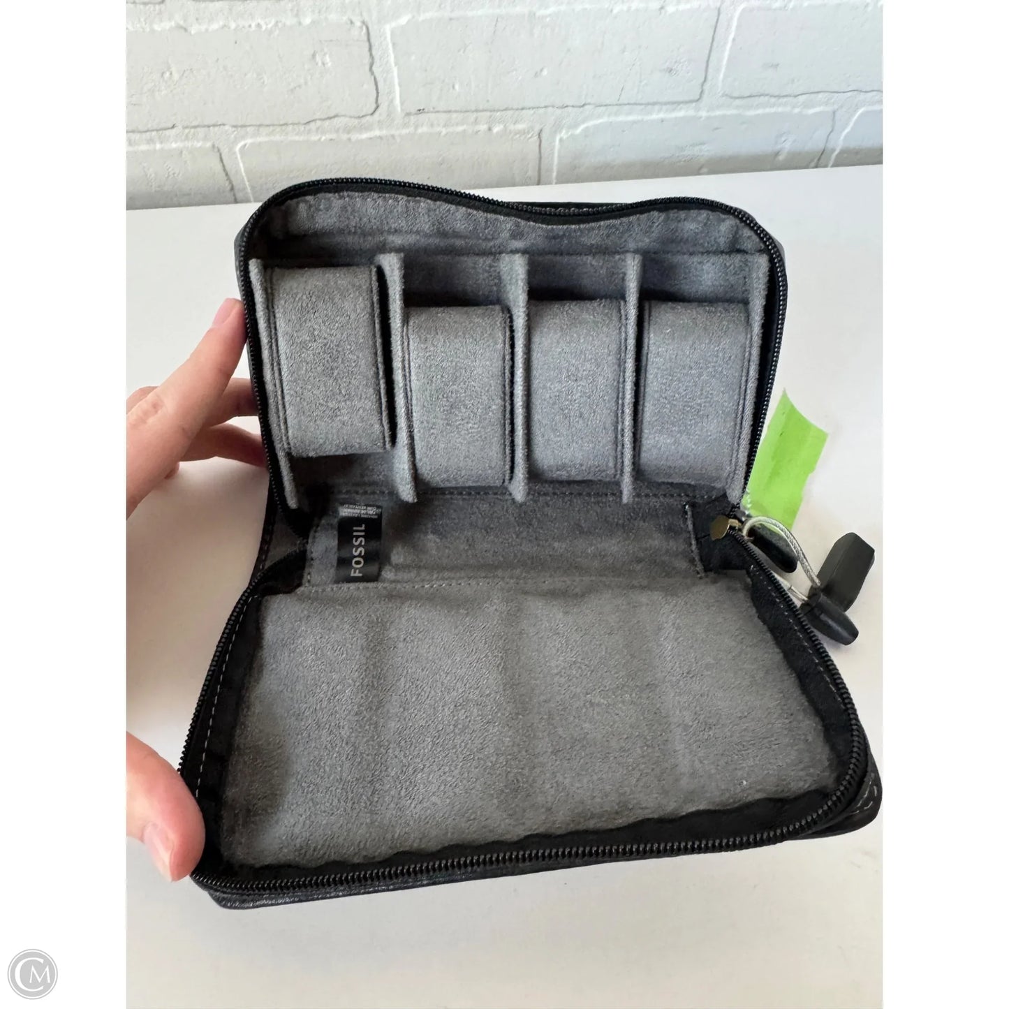 Jewelry Case By Fossil, Size: Medium
