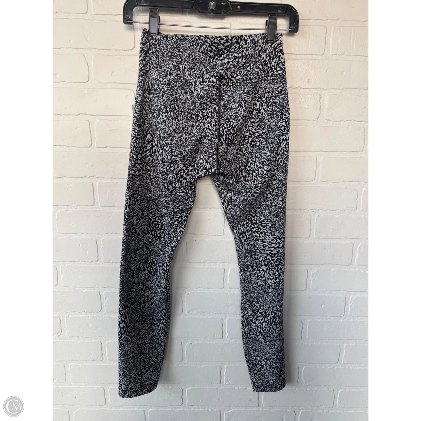 Athletic Leggings By Lululemon In Black & White, Size: 4