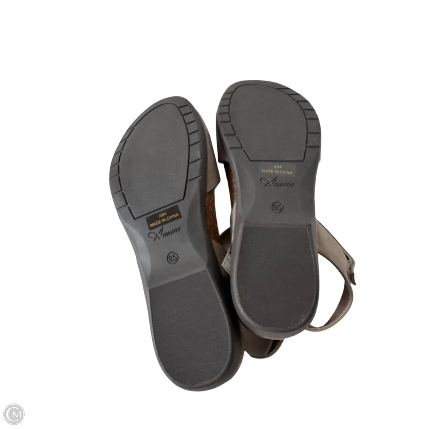 Shoes Flats By Clothes Mentor In Tan, Size: 9.5