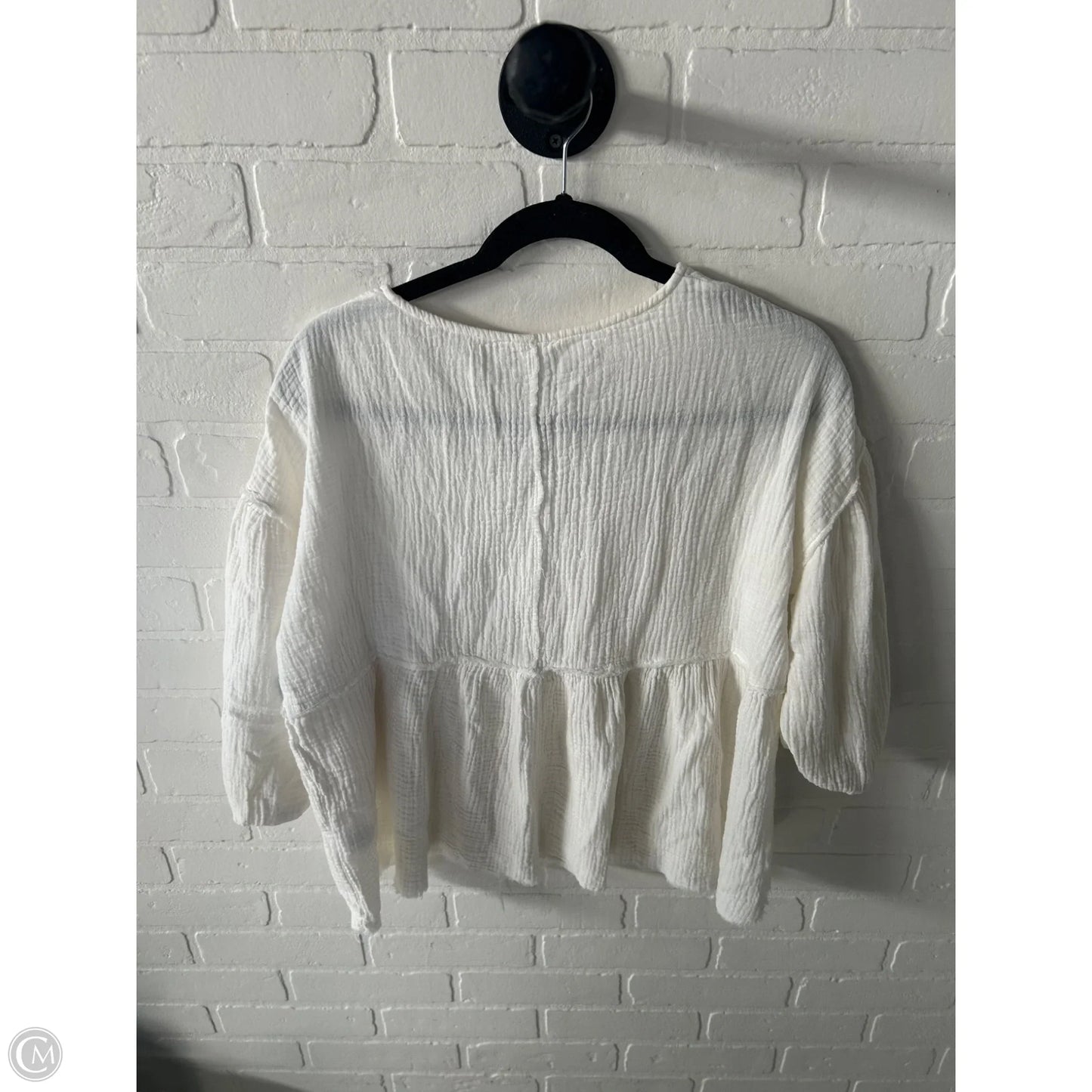 Top Short Sleeve By In Loom In White, Size: S