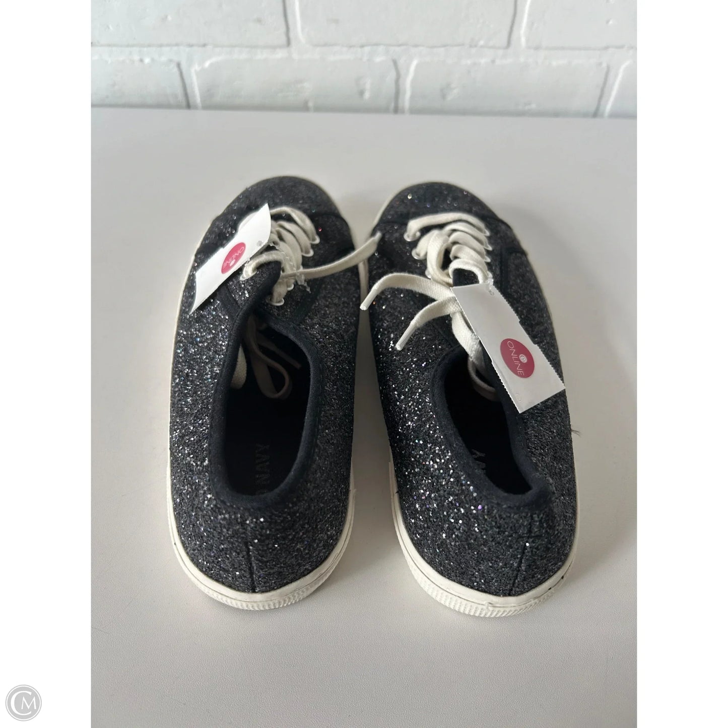 Shoes Sneakers By Old Navy In Black, Size: 10