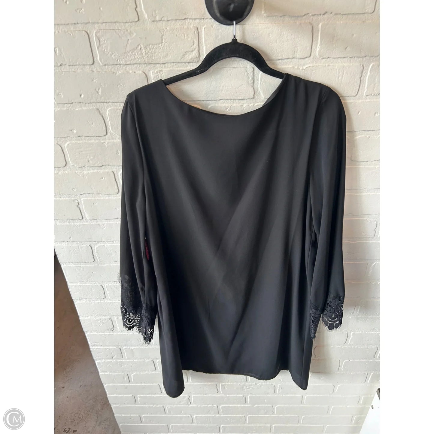 Dress Casual Short By Clothes Mentor In Black, Size: L