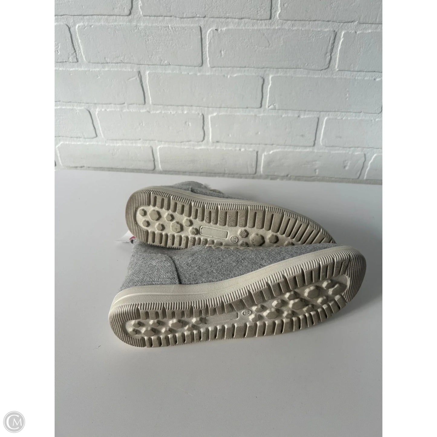 Boots Ankle Flats By So In Grey, Size: 9.5