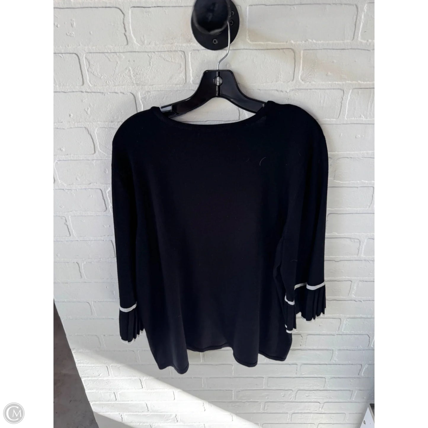 Sweater By Investments In Black & White, Size: 2x