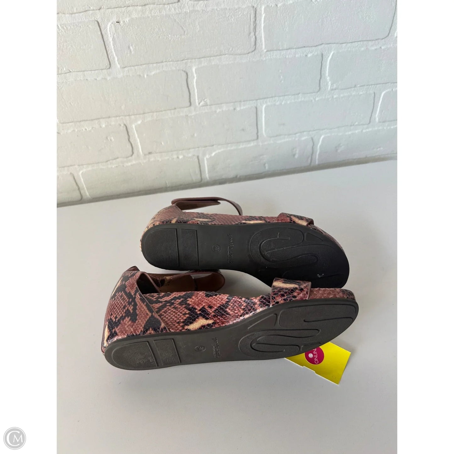 Sandals Heels Wedge By Gentle Souls In Black & Red, Size: 6