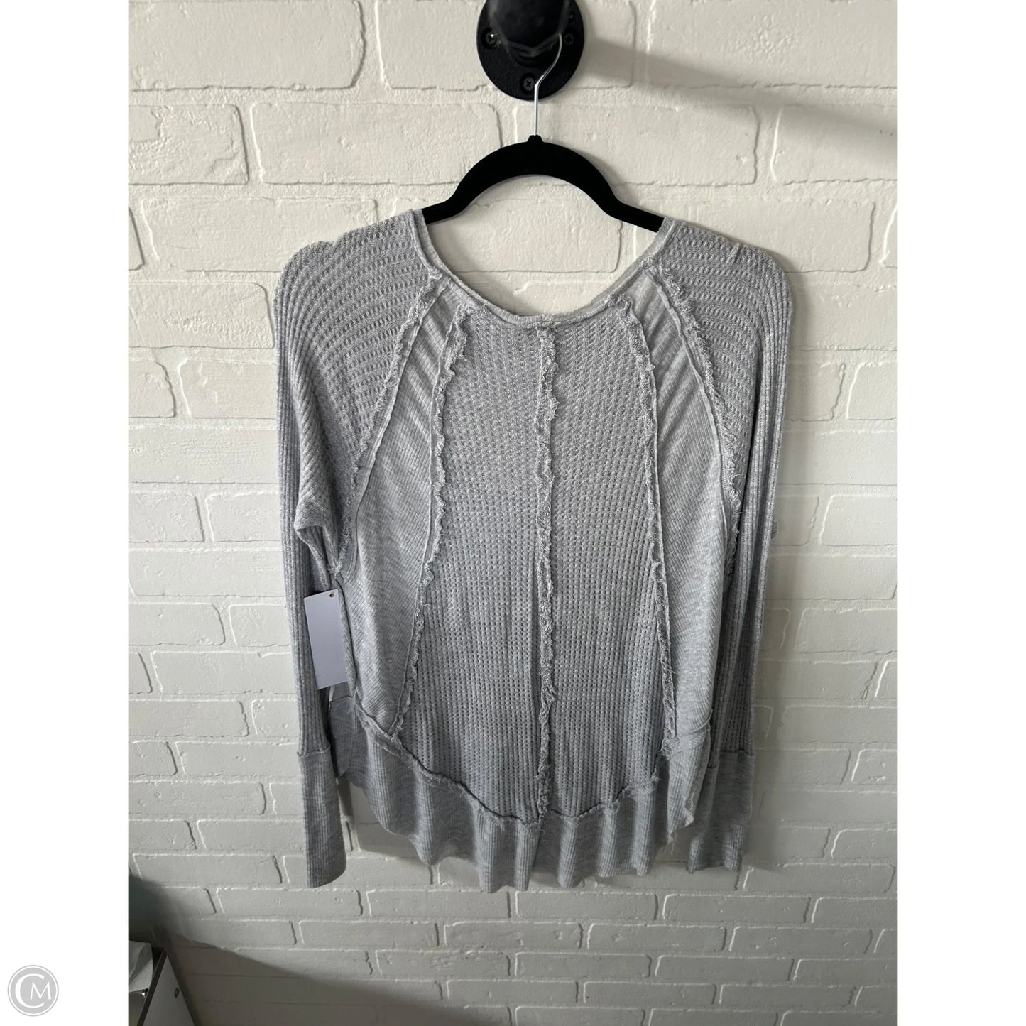 Top Long Sleeve By We The Free In Grey, Size: S