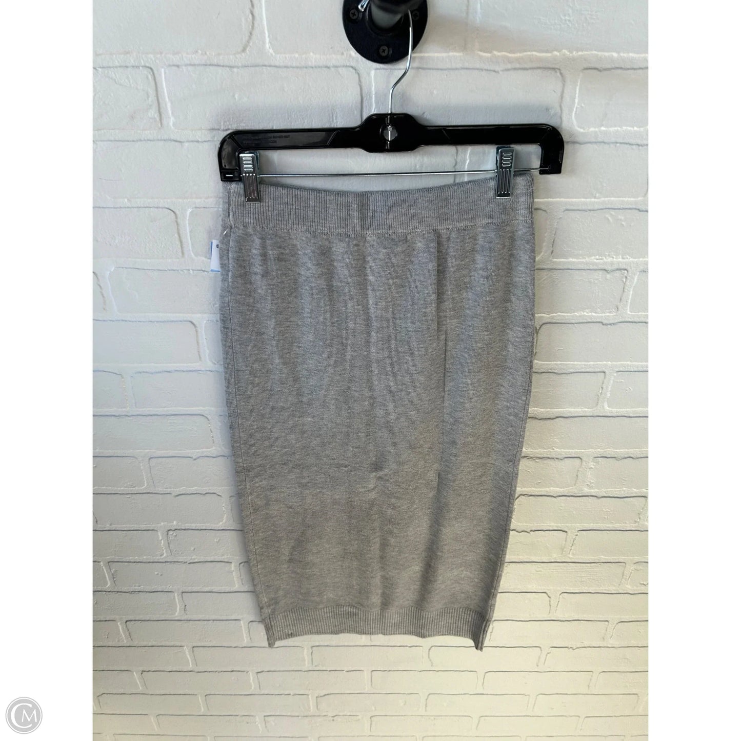 Skirt Midi By Clothes Mentor In Grey, Size: 8