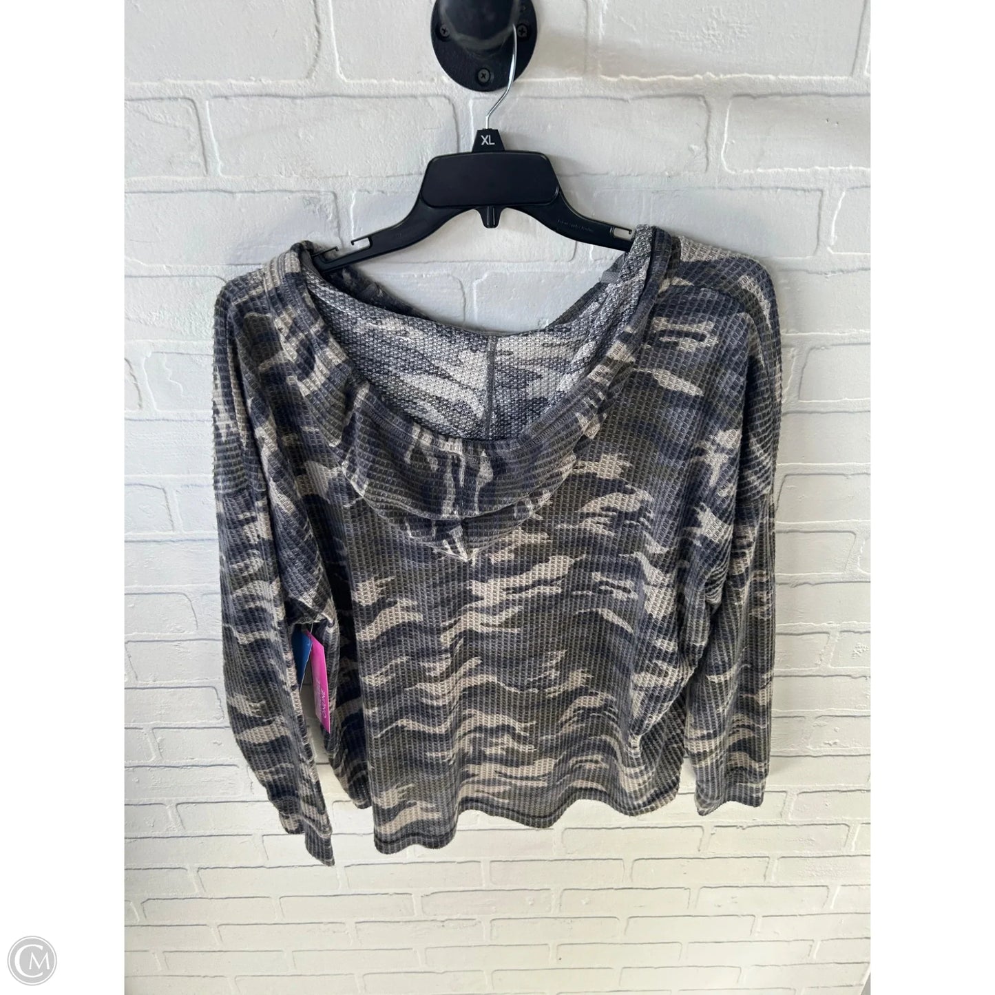 Top Long Sleeve By Maurices In Grey, Size: 2x