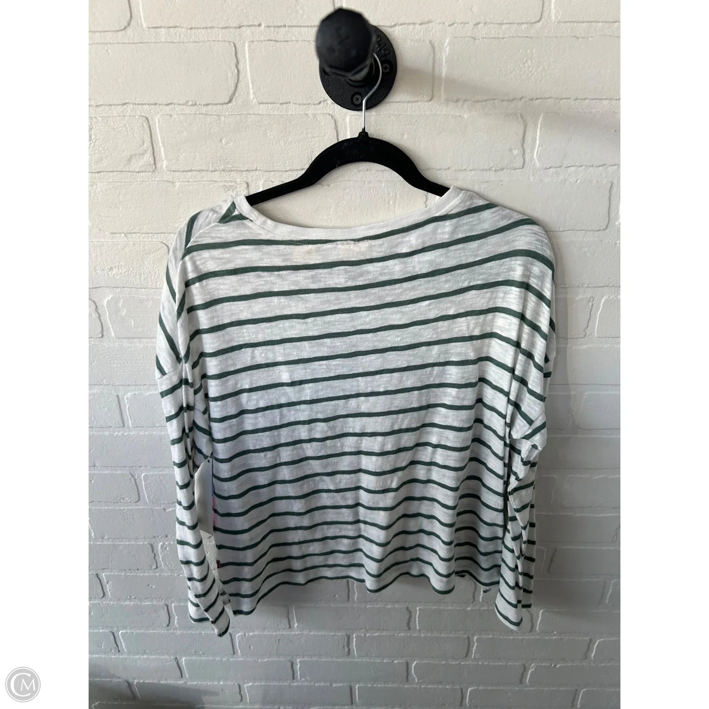Top Long Sleeve By Levis In Green & White, Size: M