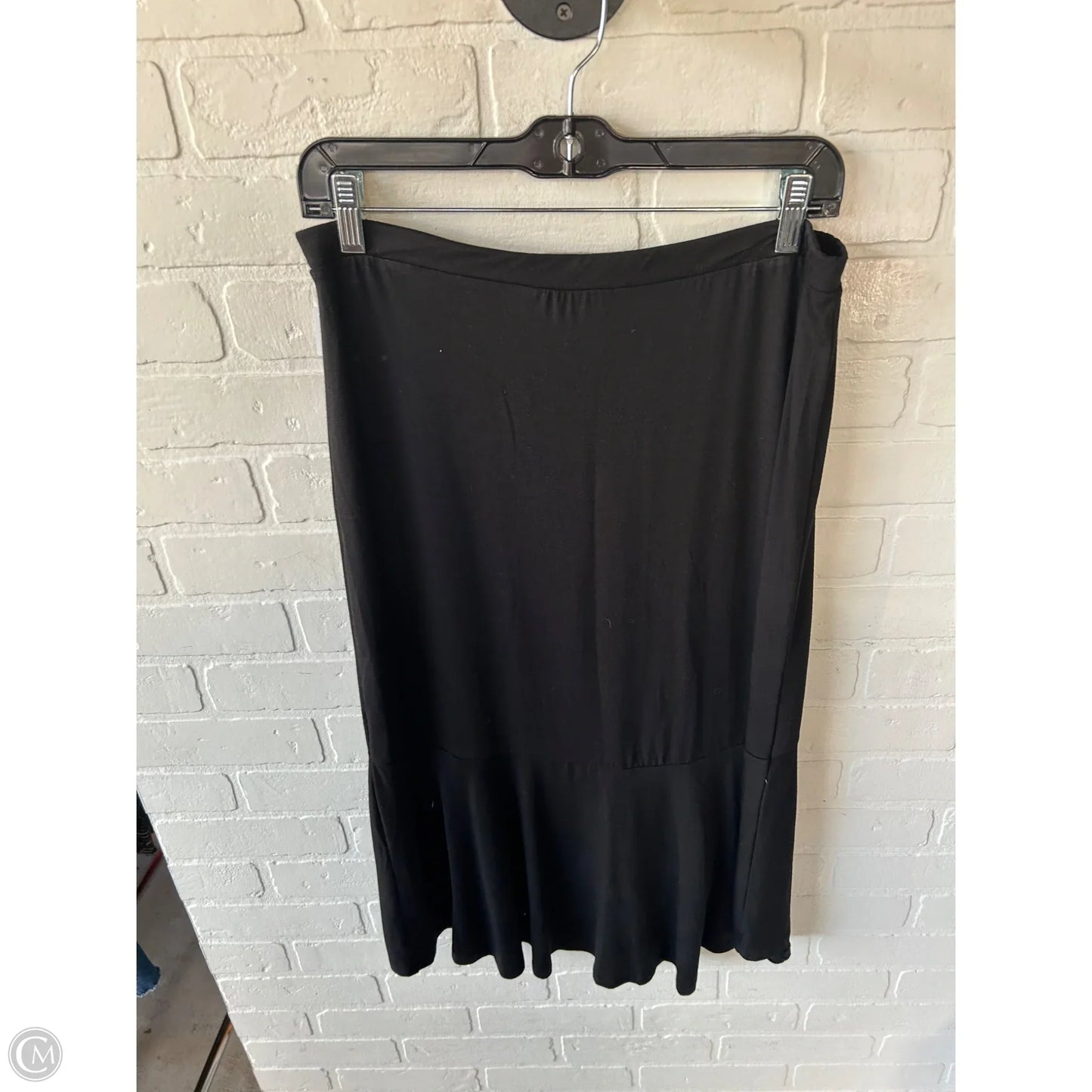 Skirt Midi By Clothes Mentor In Black, Size: 8