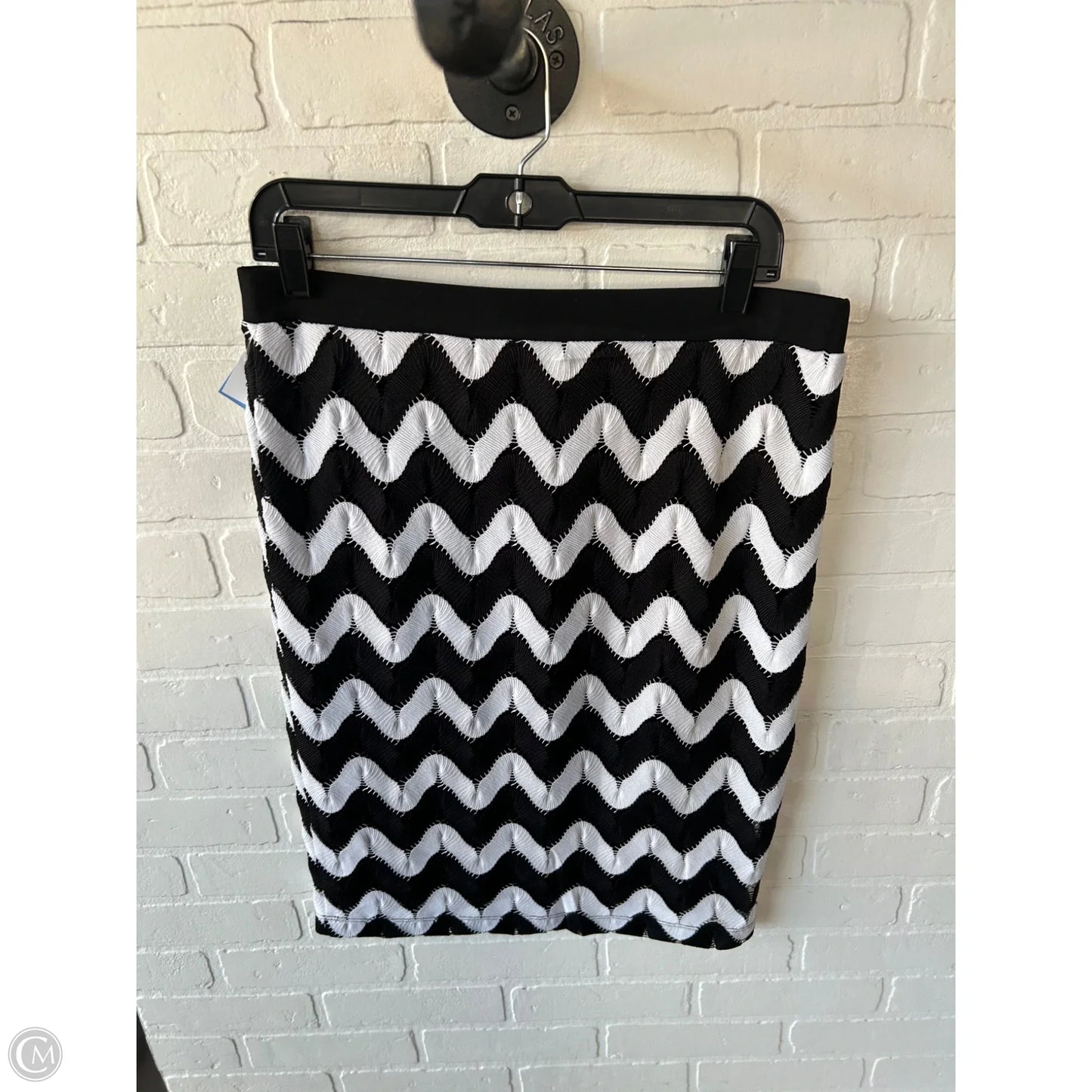 Skirt Midi By Sunny Leigh In Black & White, Size: M