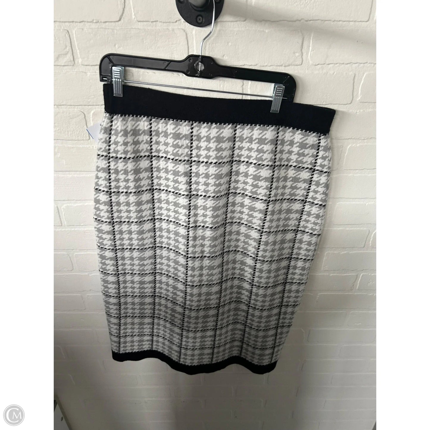 Skirt Midi By Halogen In Grey & White, Size: 12