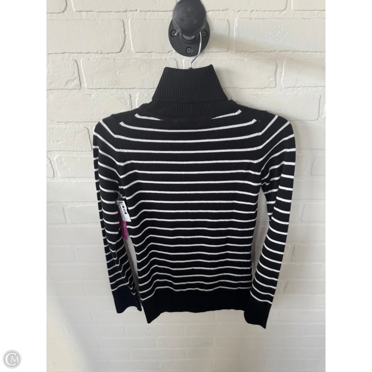 Sweater By French Connection In Black & White, Size: Xs