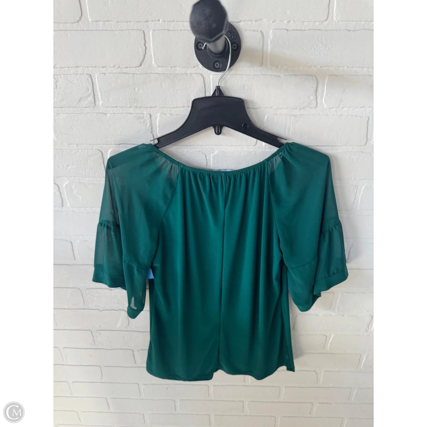 Top Short Sleeve By Clothes Mentor In Green, Size: S