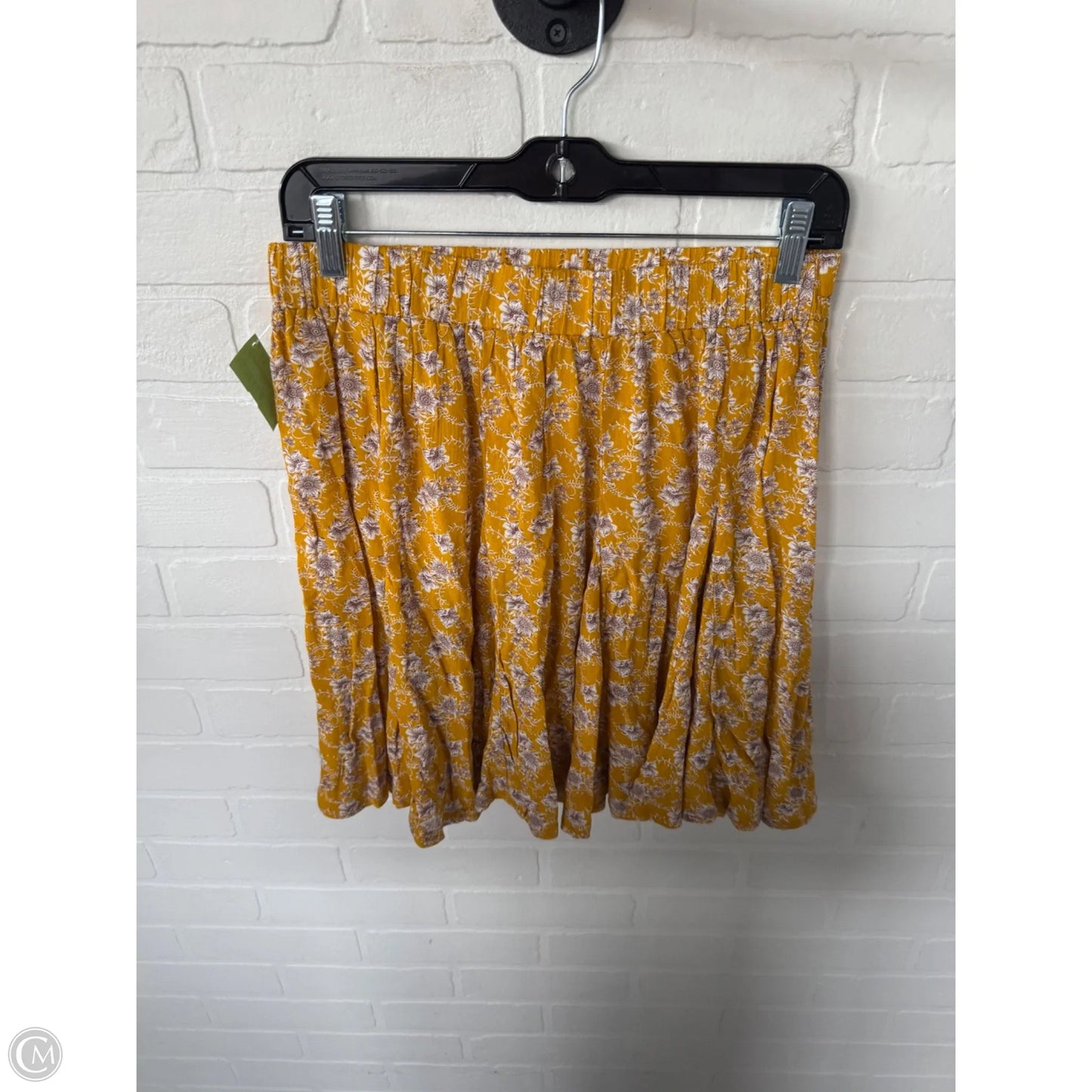 Skirt Mini & Short By Easel In Yellow, Size: 12