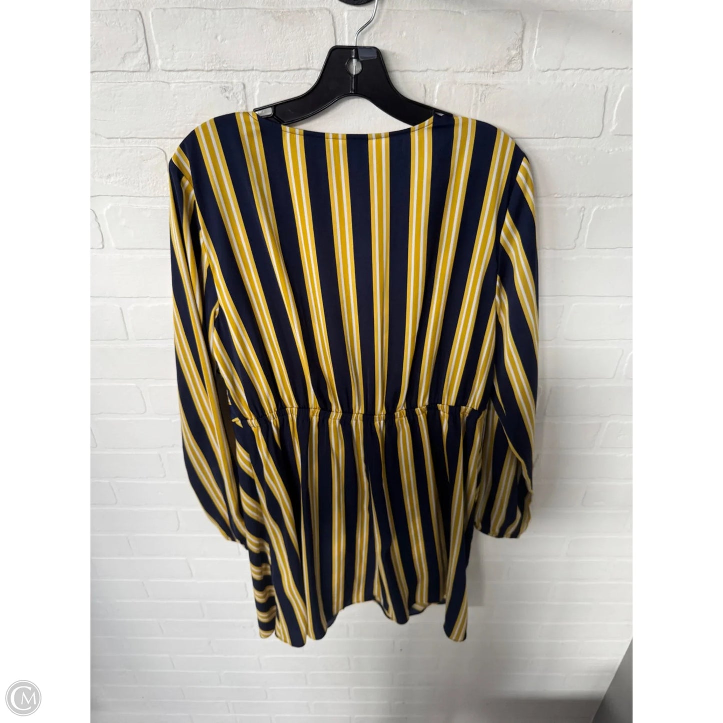 Dress Casual Short By Express In Blue & Yellow, Size: L