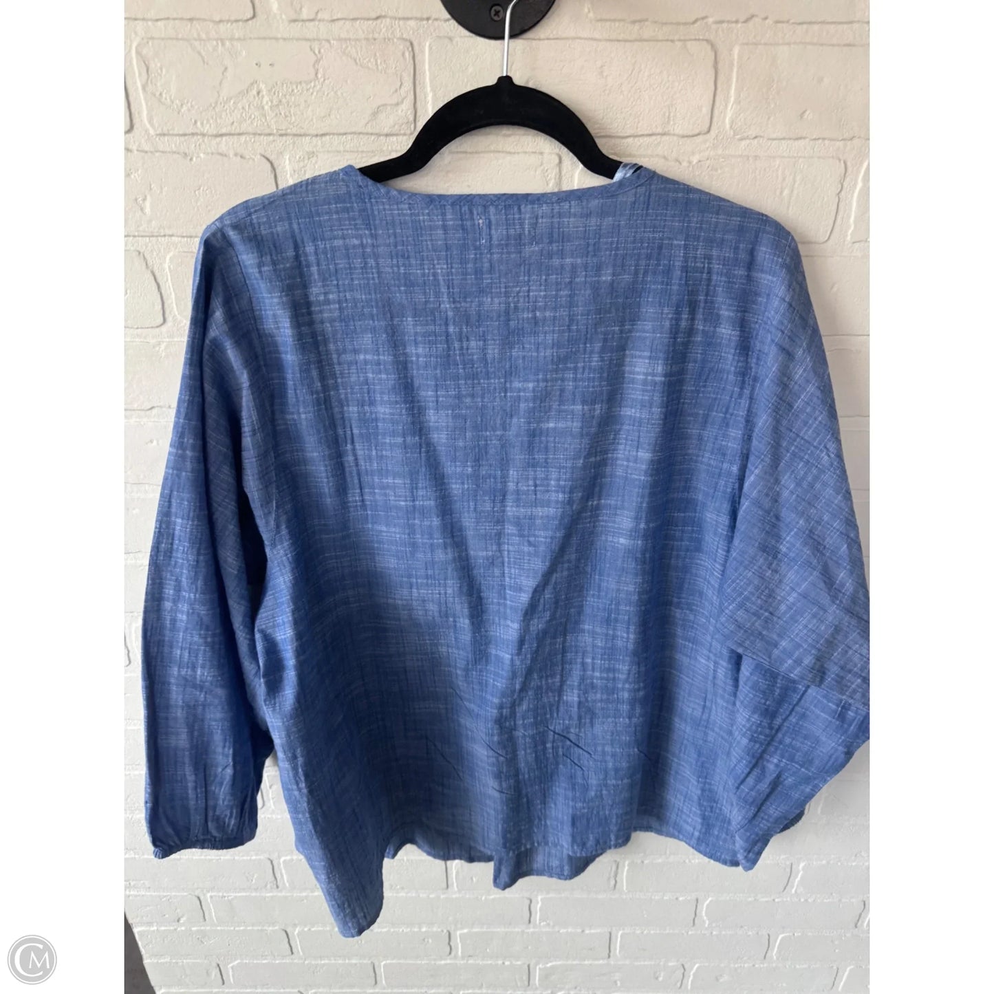 Top Long Sleeve By World Market In Blue & Cream, Size: L