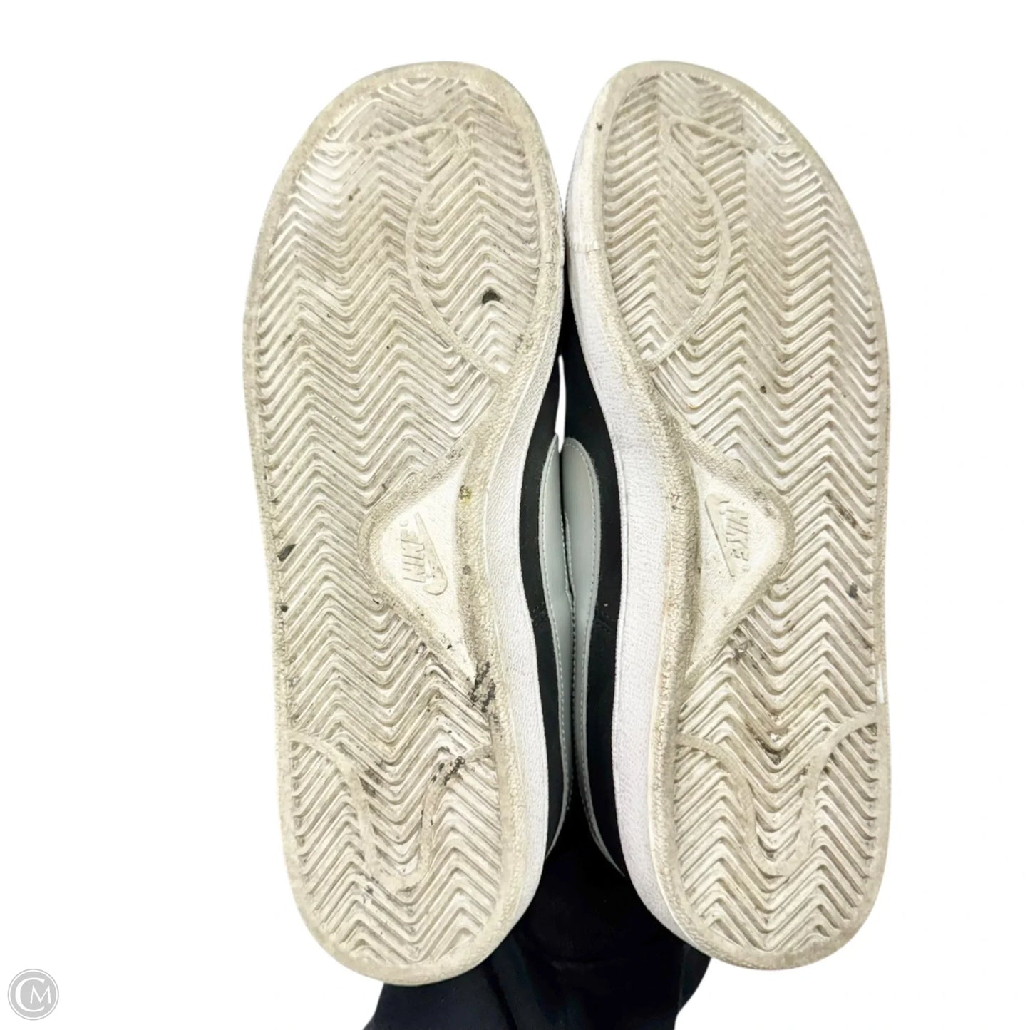 Shoes Sneakers By Nike In Black & Silver, Size: 11