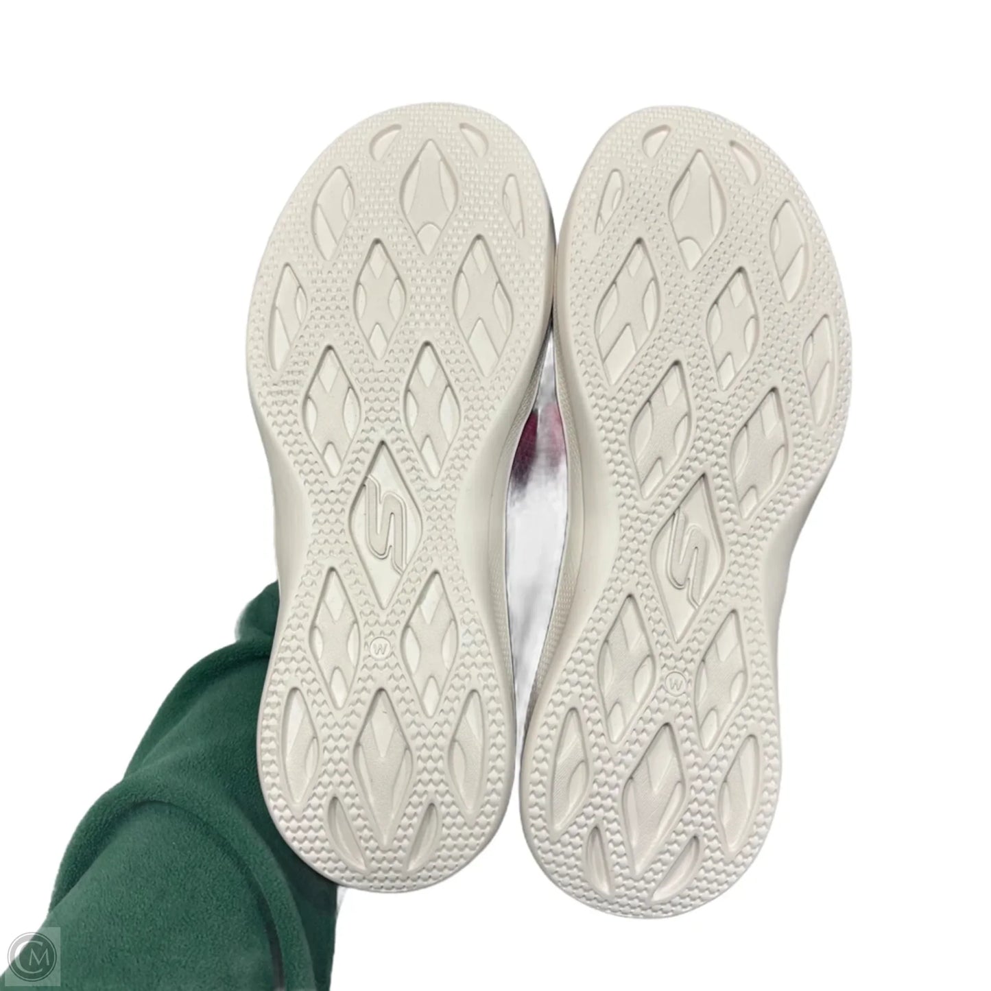 Shoes Athletic By Skechers In Black, Size: 10