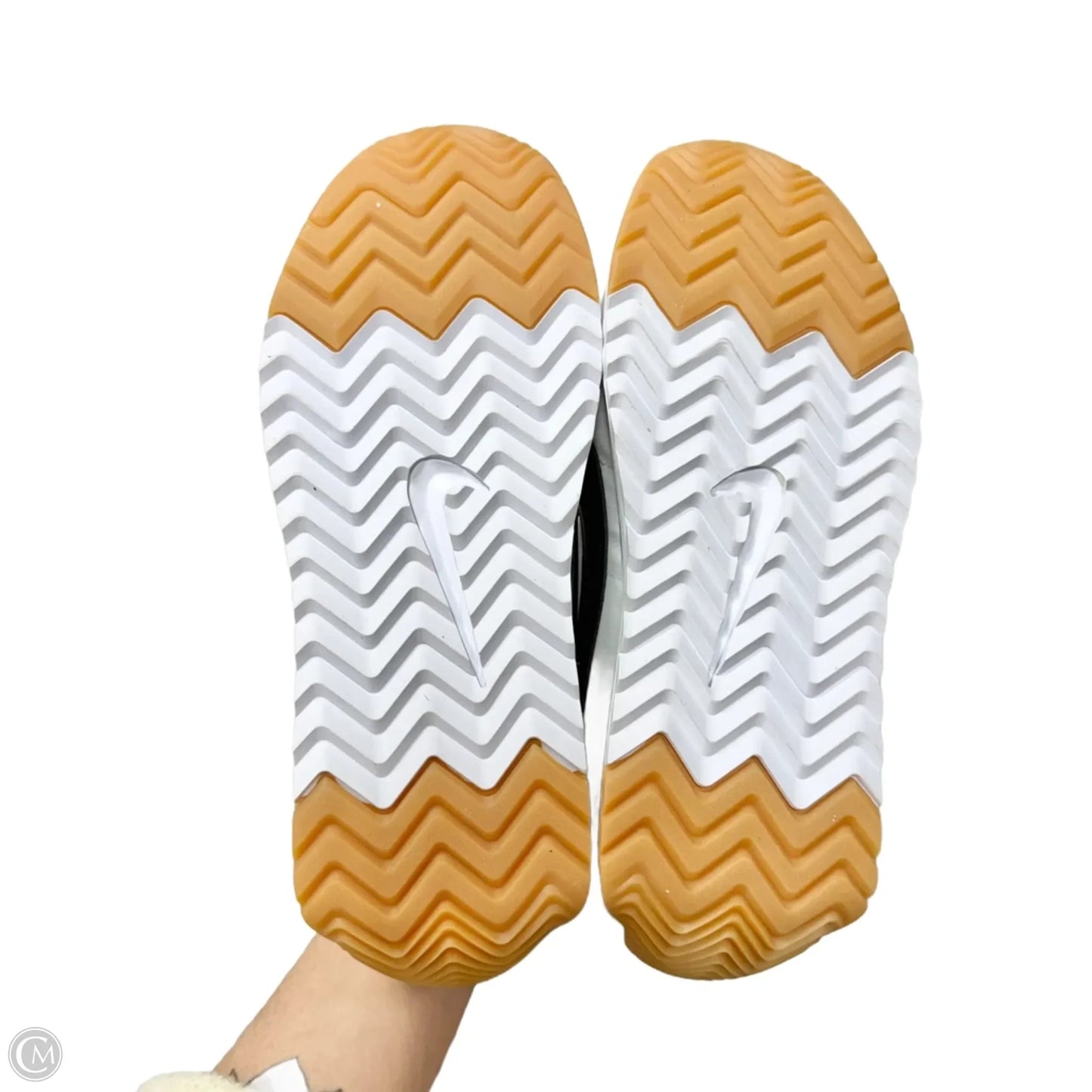 Shoes Sneakers By Nike In Black & White, Size: 9.5